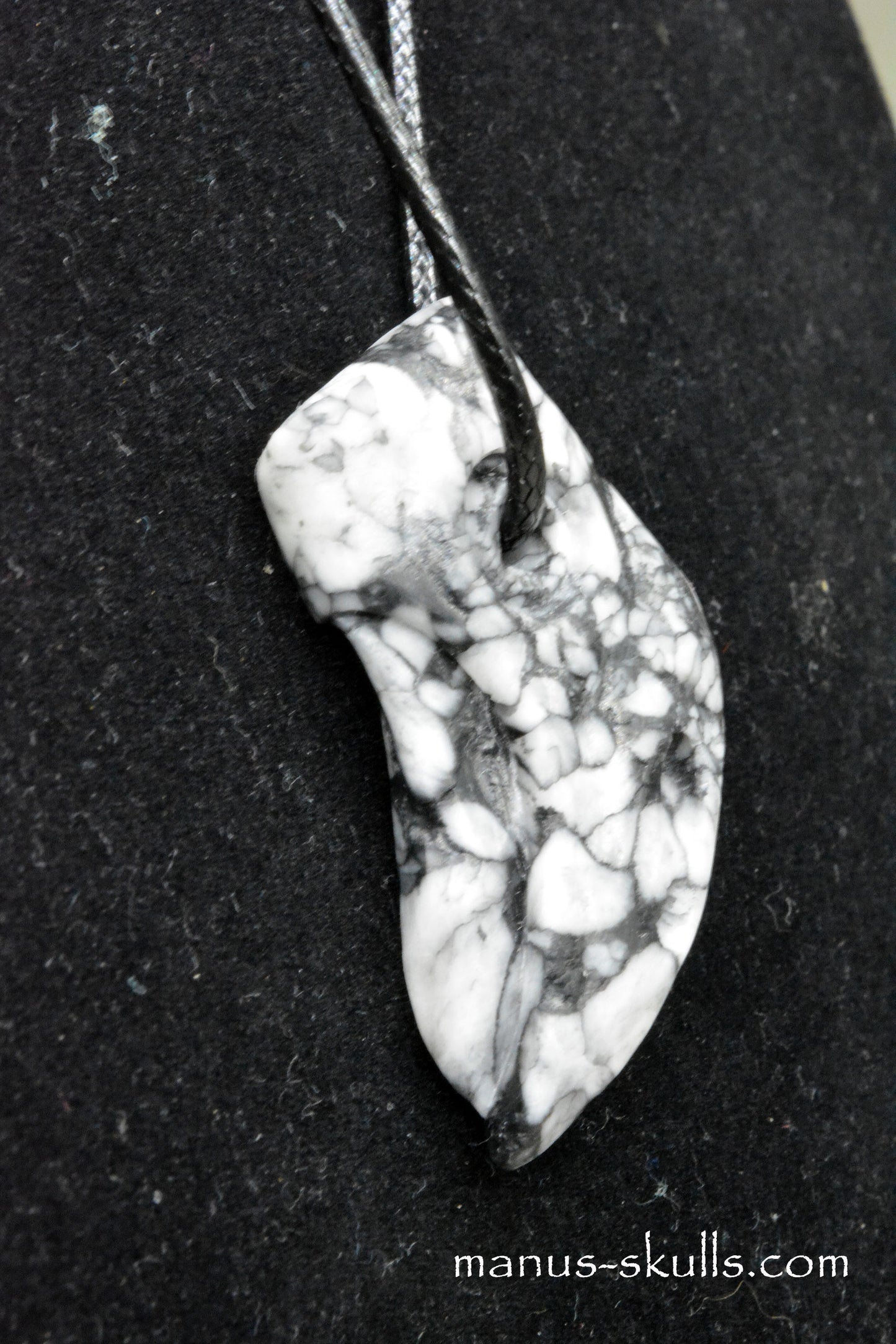 Pinolith Bird Skull Pendant