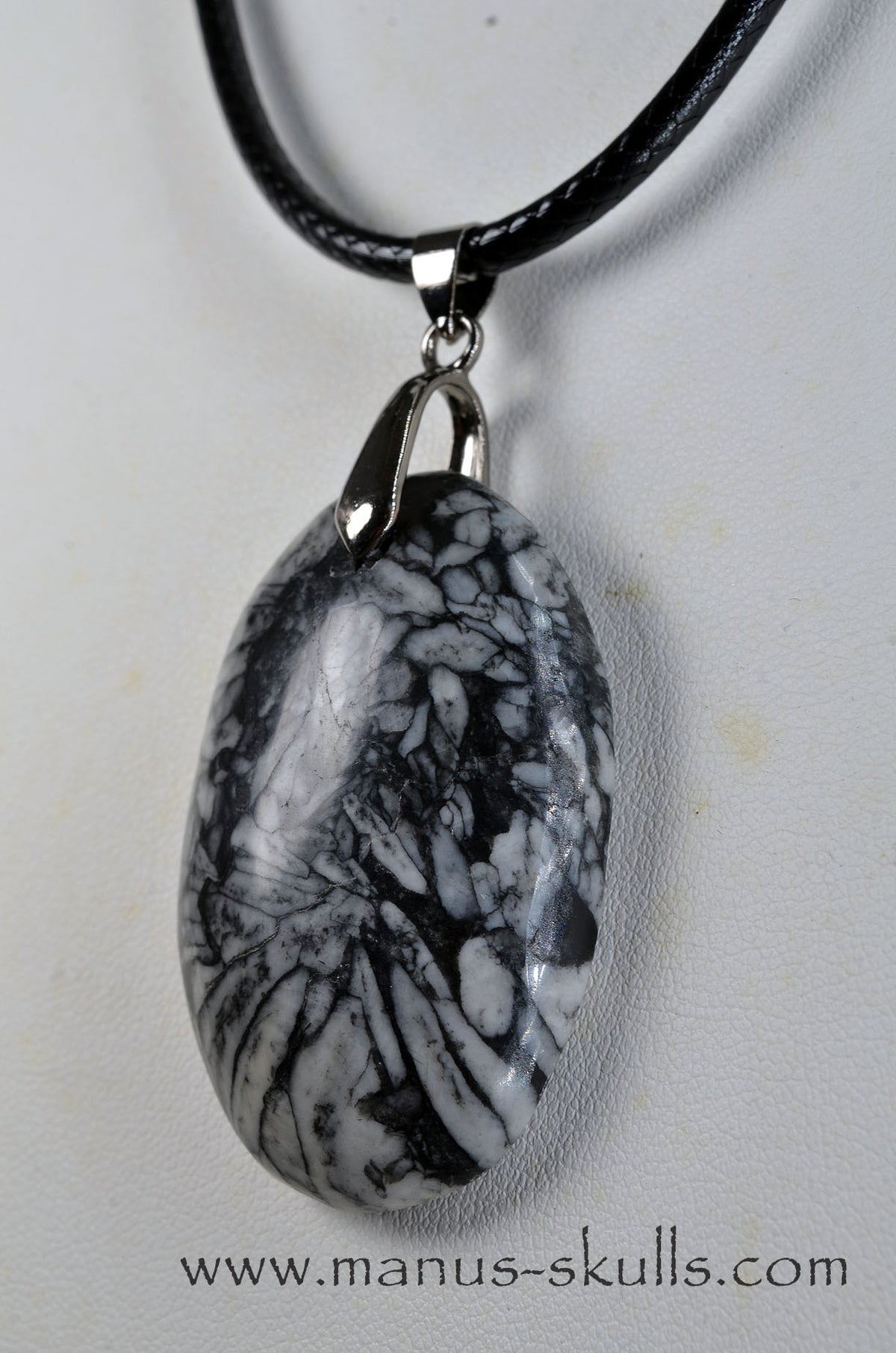 Austrian Pinolith Cabochon medallion Pendant