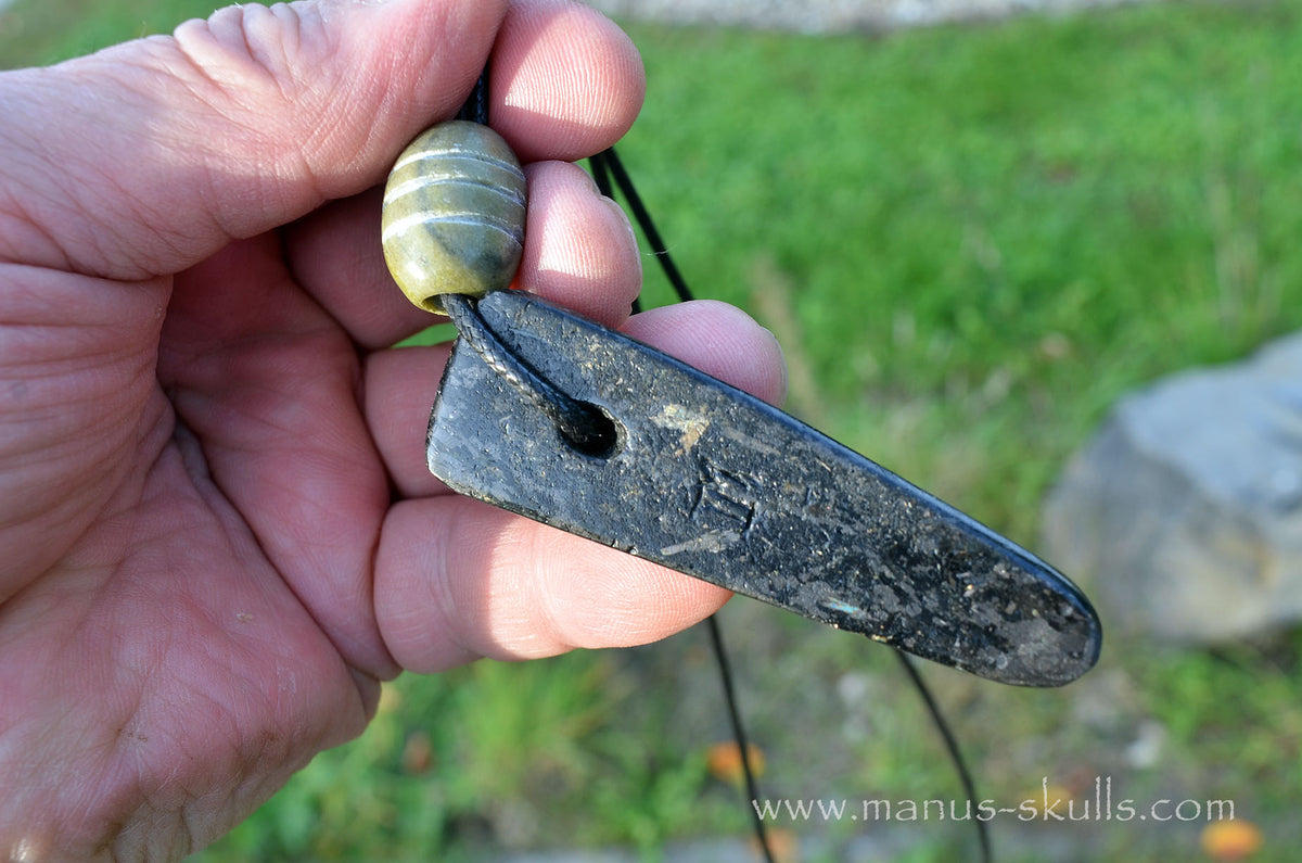 Nuummite Pendant with Greenlandite slide Bead