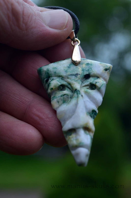Mariposite pendant