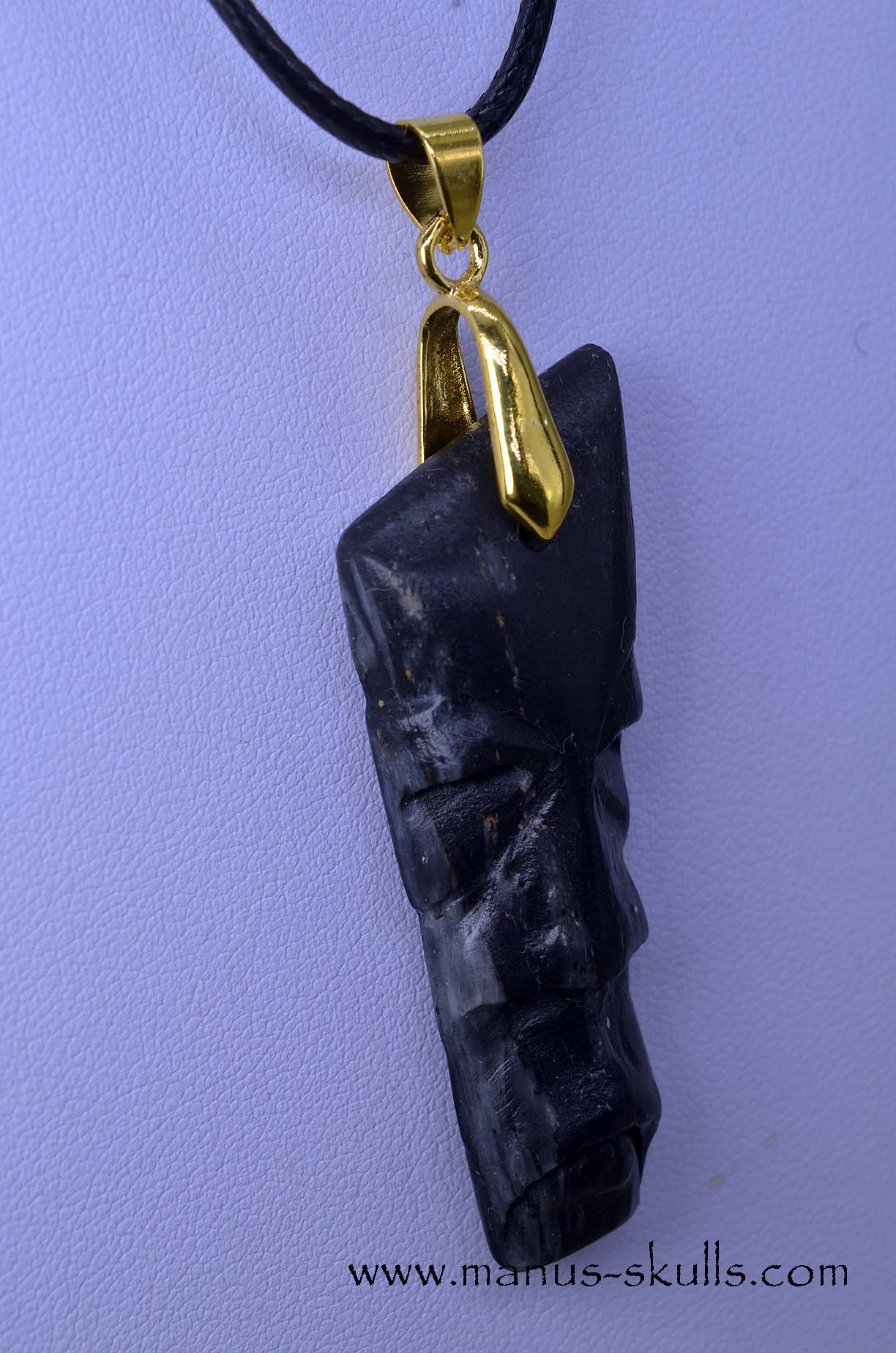Isua Tribal Pendant