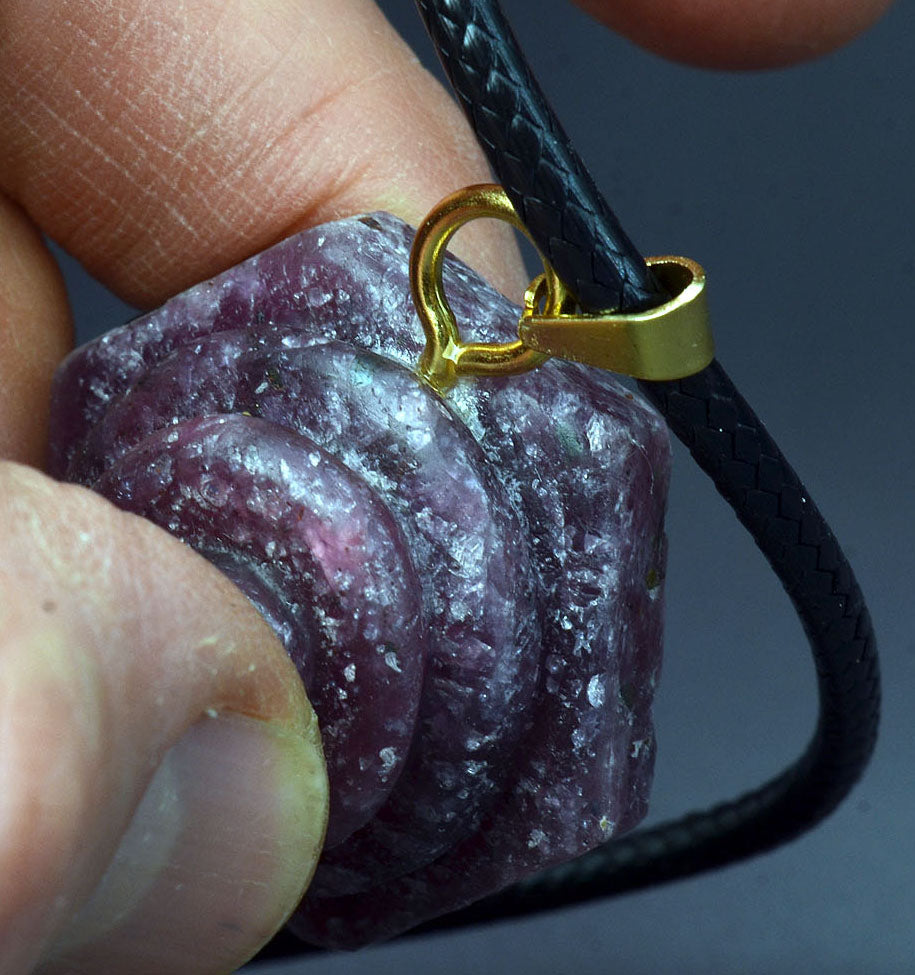 Ruby Korund 3-D Spiral Pendant