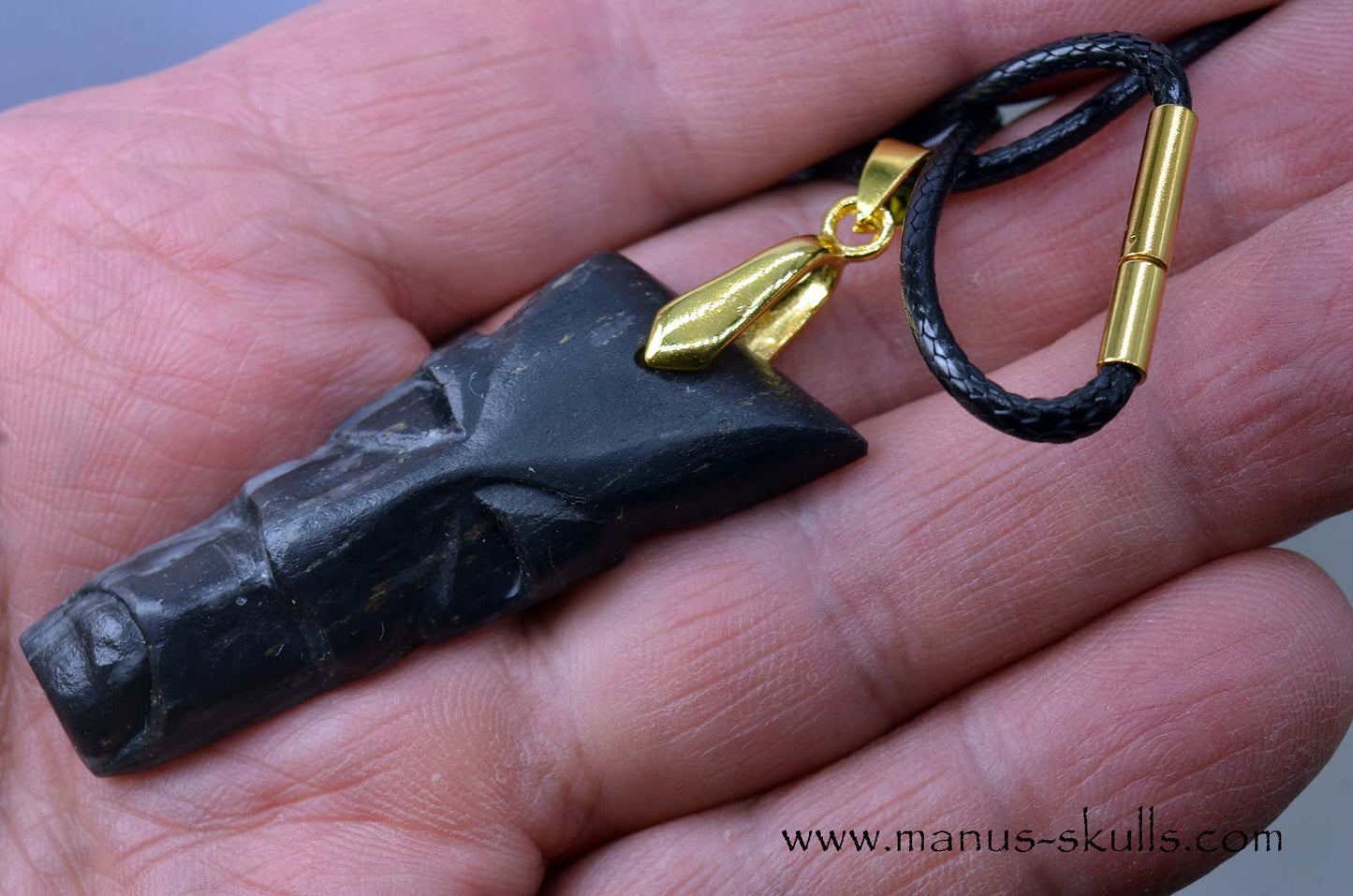 Isua Tribal Pendant