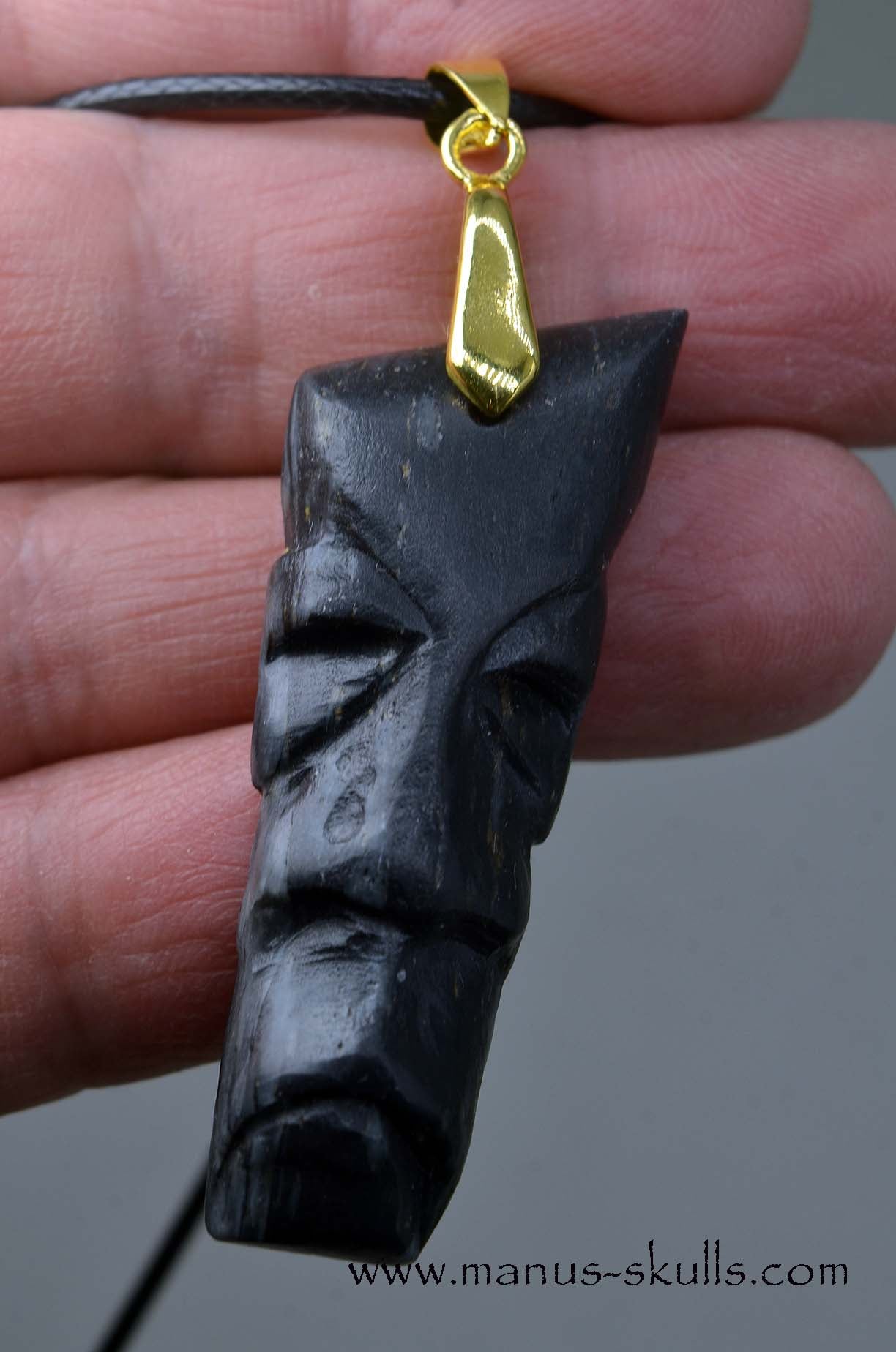 Isua Tribal Pendant