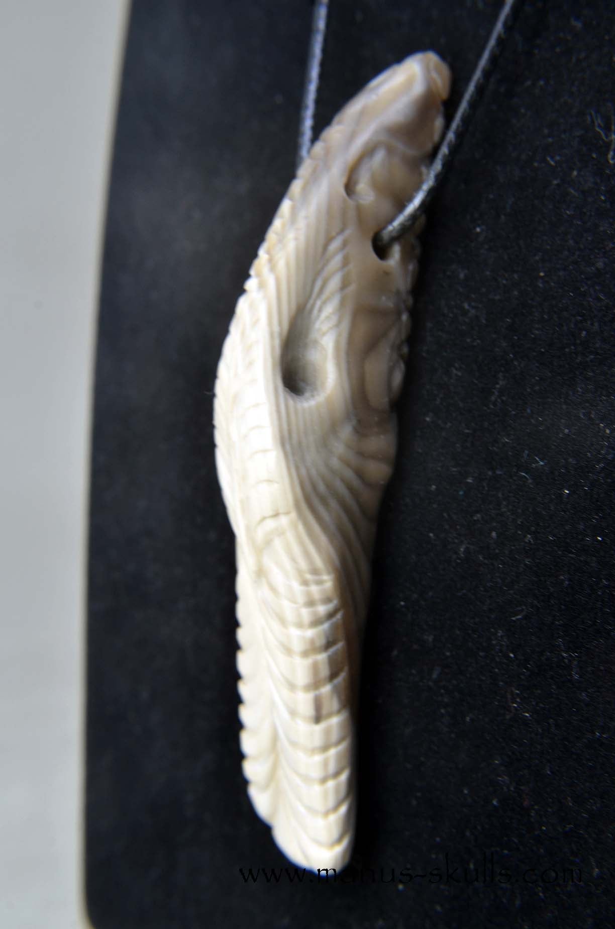 Manus skulls unique Crystal Carvings handmade skulls dragons pendants preseli bluestone tribals spiritual meaning .. polish flint