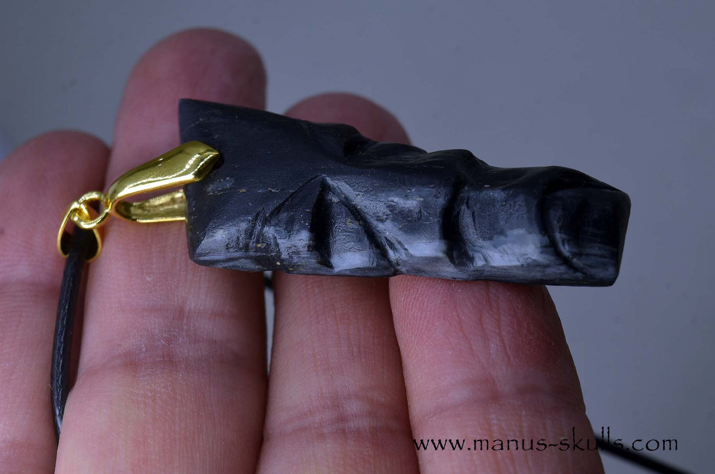 Isua Tribal Pendant