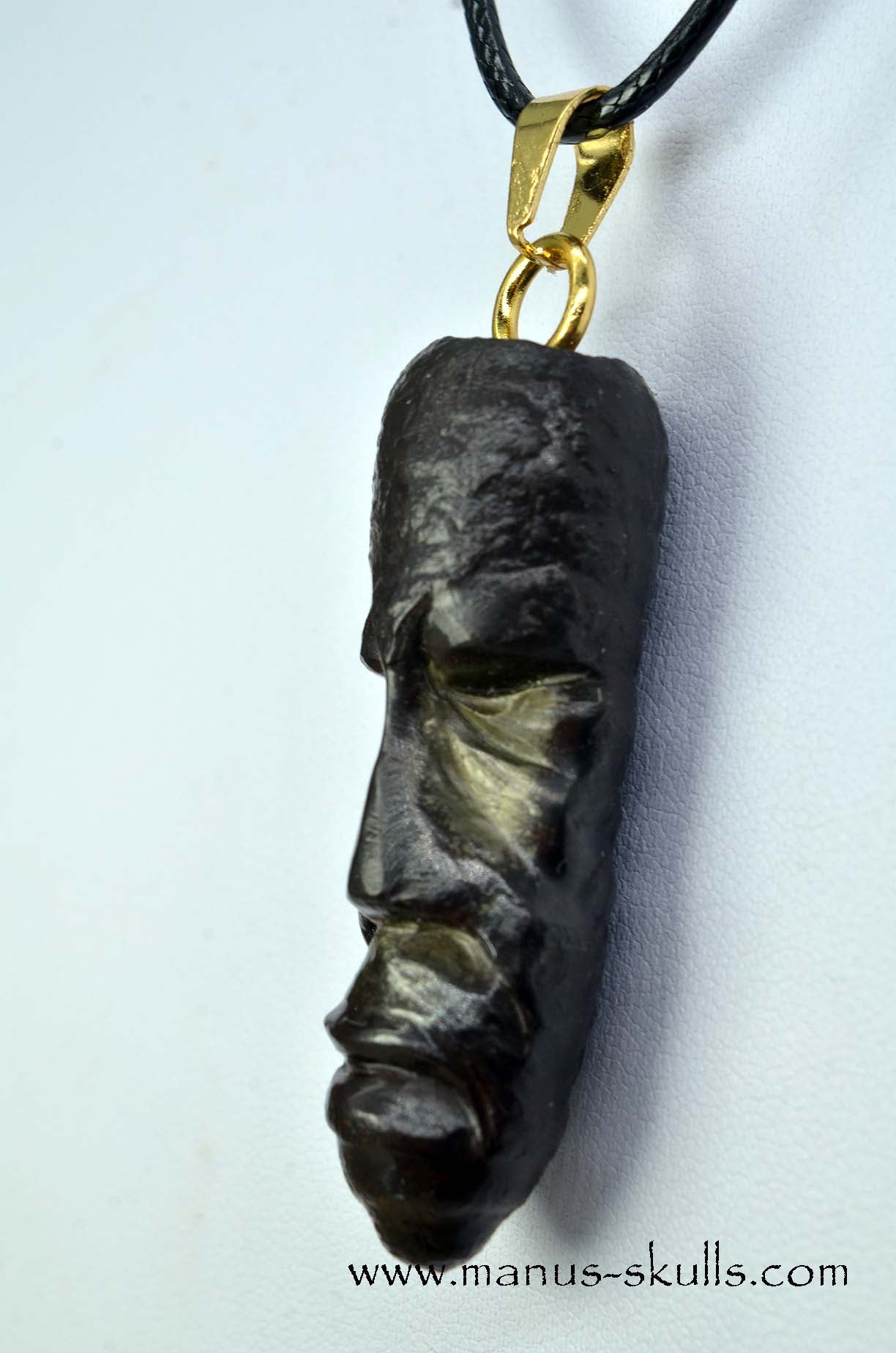 Manus skulls unique Crystal Carvings handmade skulls dragons pendants preseli bluestone tribals spiritual meaning .. Prophecy Stone