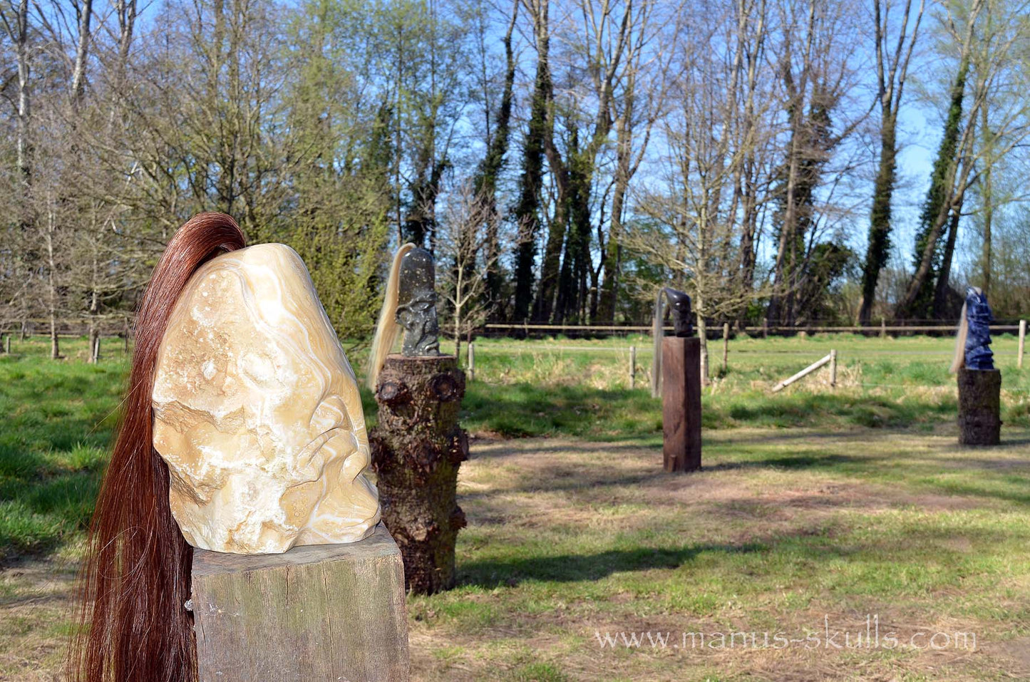 White Aragonite Tribe Statue #004