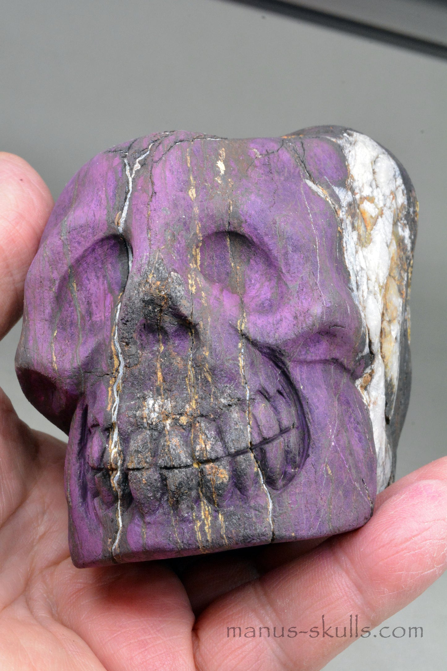 Large Purpurite Skull