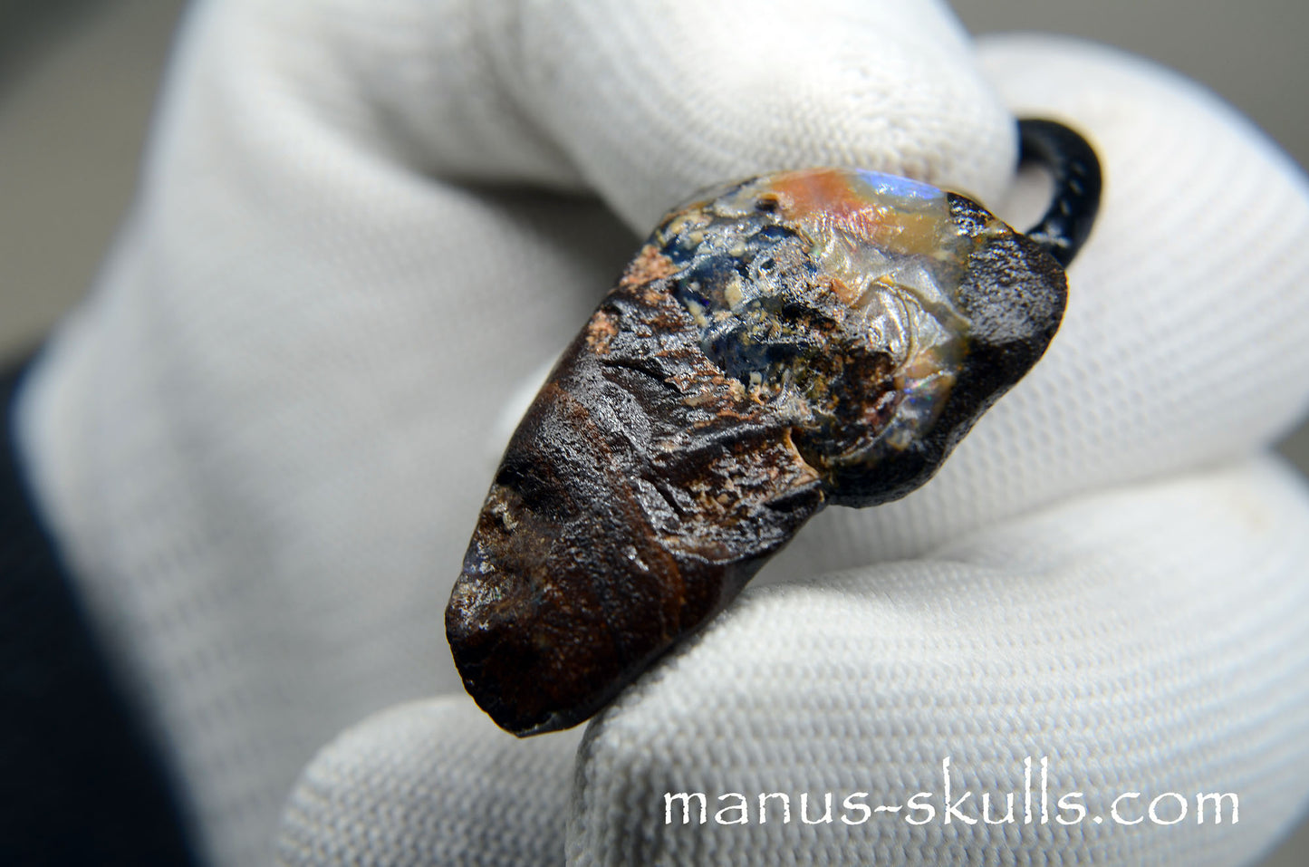 Bouilder opal Face pendant