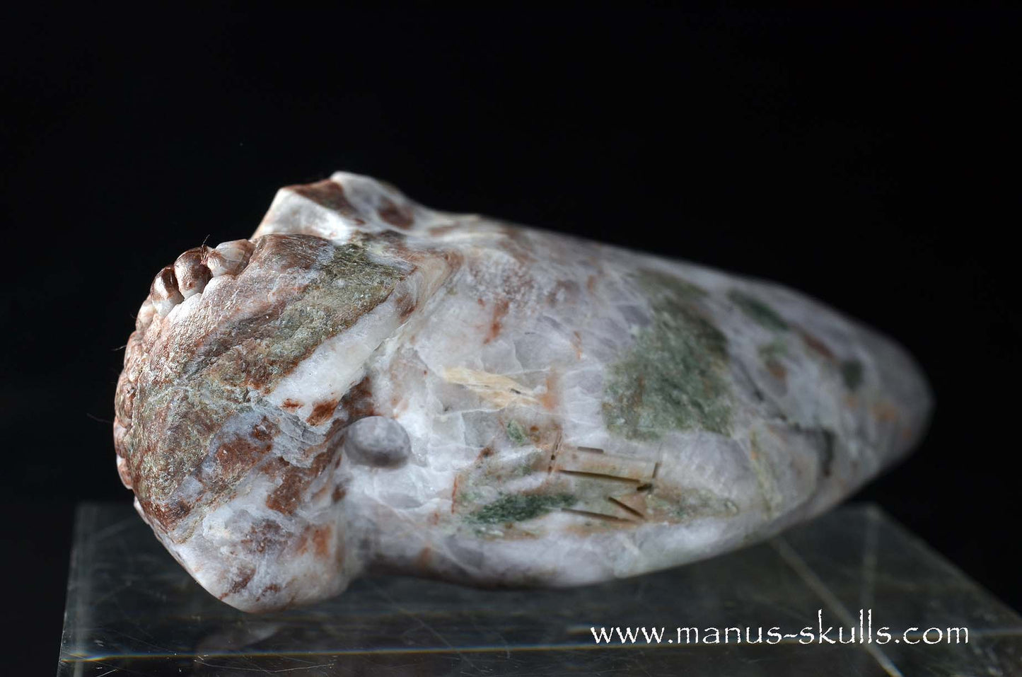 Fluorite in Barite Traveller Skull