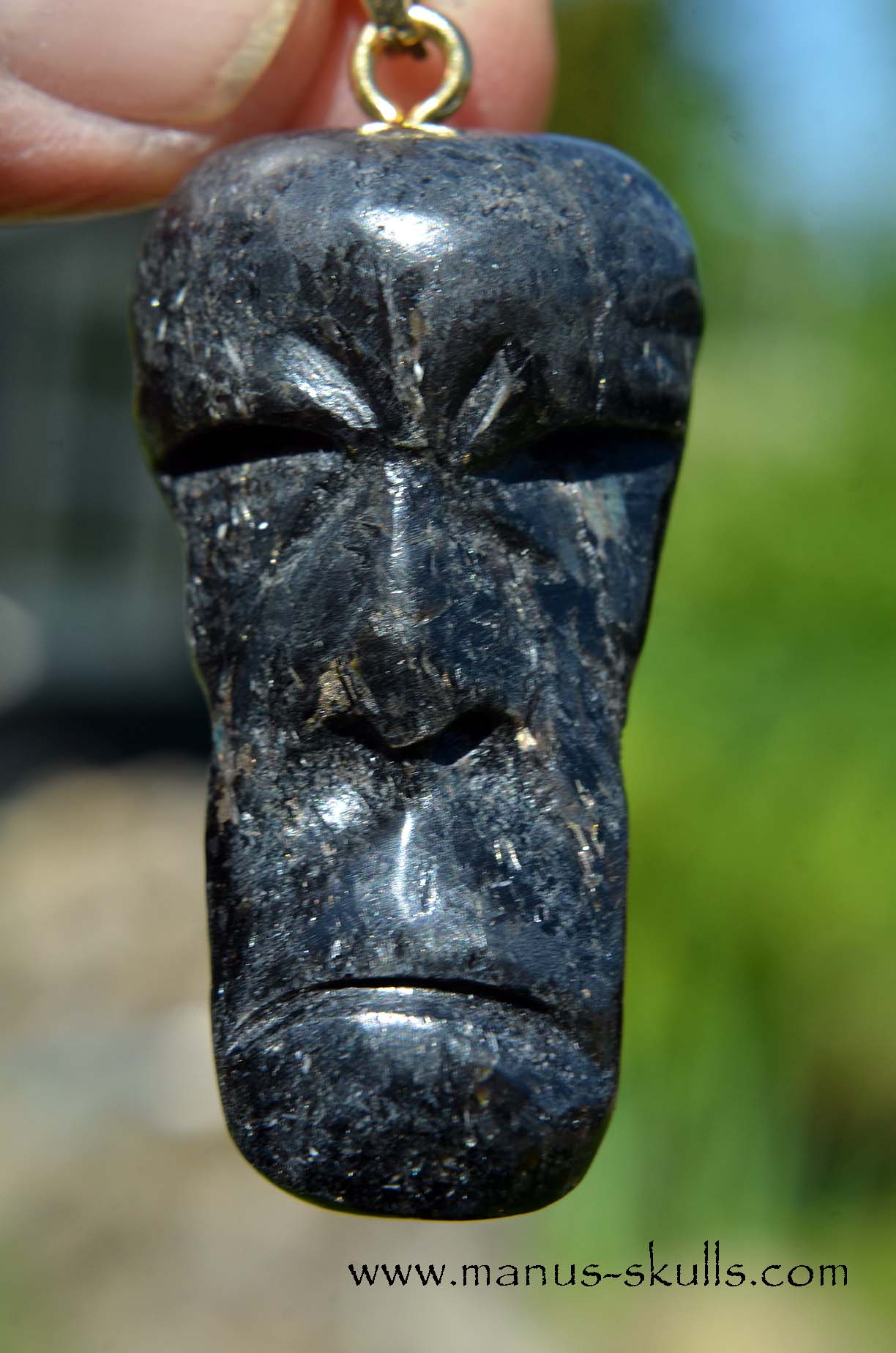 Nuummite face Pendant