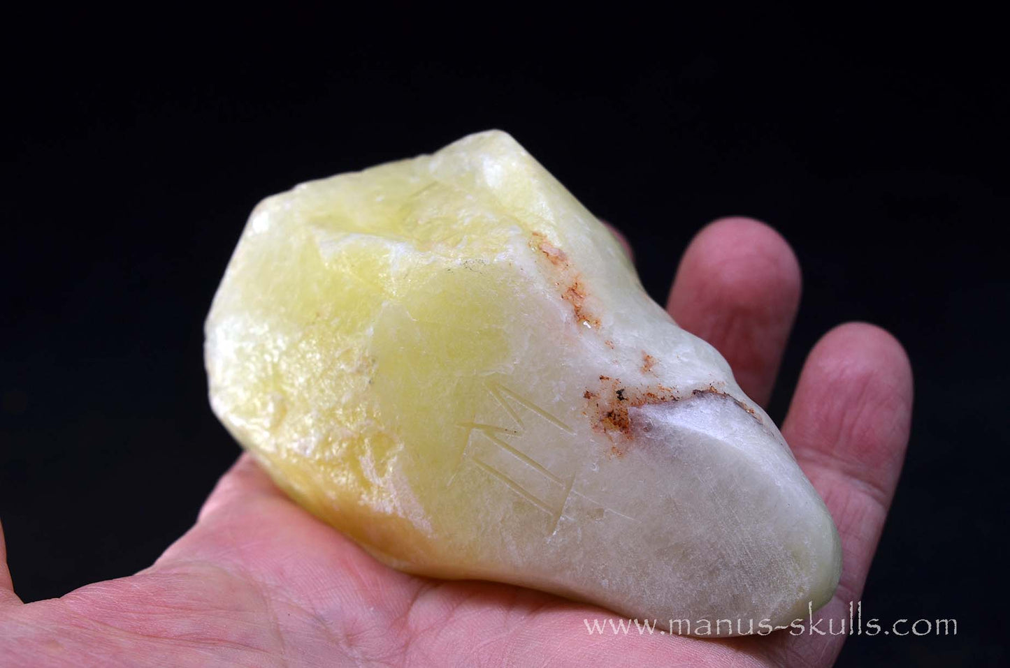 Sulfur Quartz Toothless Skull