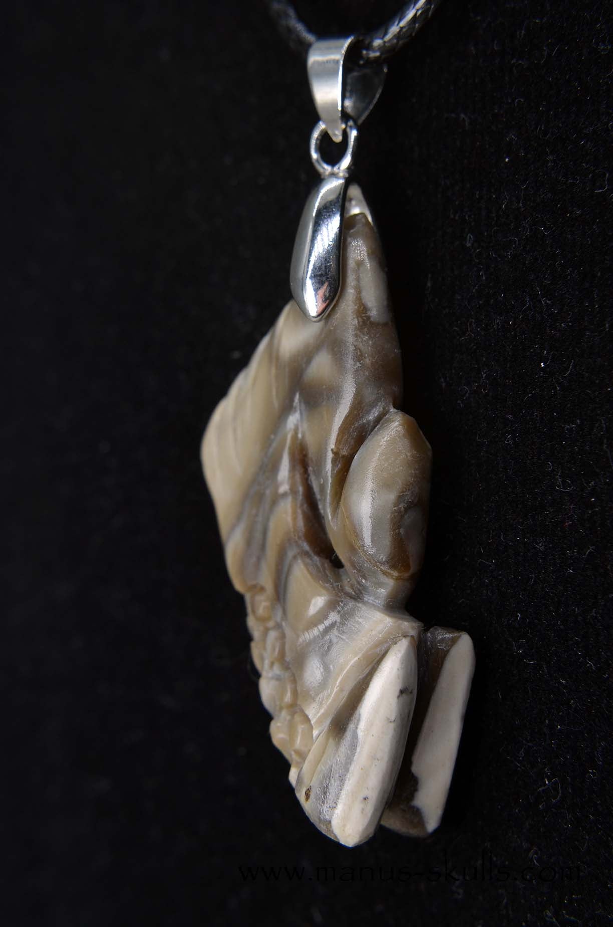 Manus skulls unique Crystal Carvings handmade skulls dragons pendants preseli bluestone tribals spiritual meaning .. polish flint