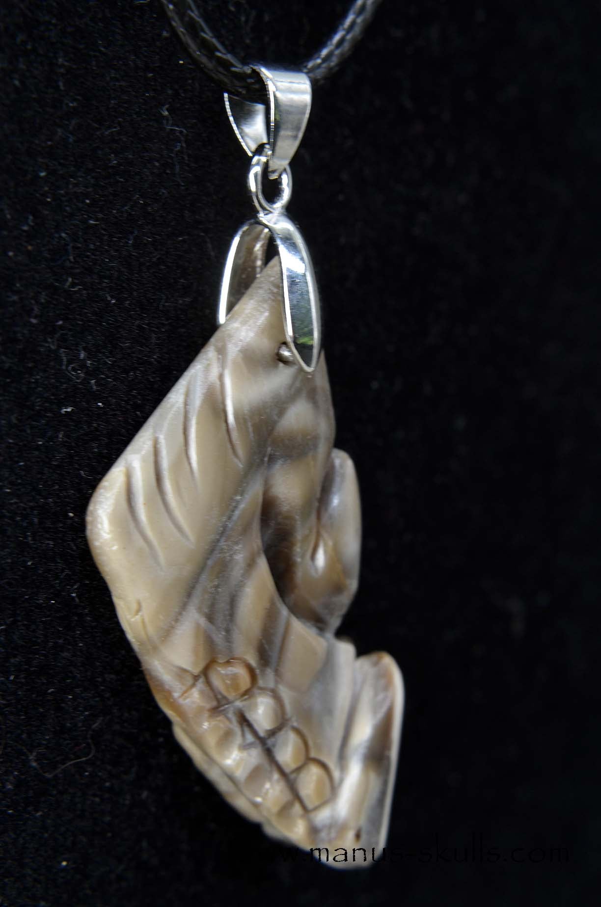 Manus skulls unique Crystal Carvings handmade skulls dragons pendants preseli bluestone tribals spiritual meaning .. polish flint