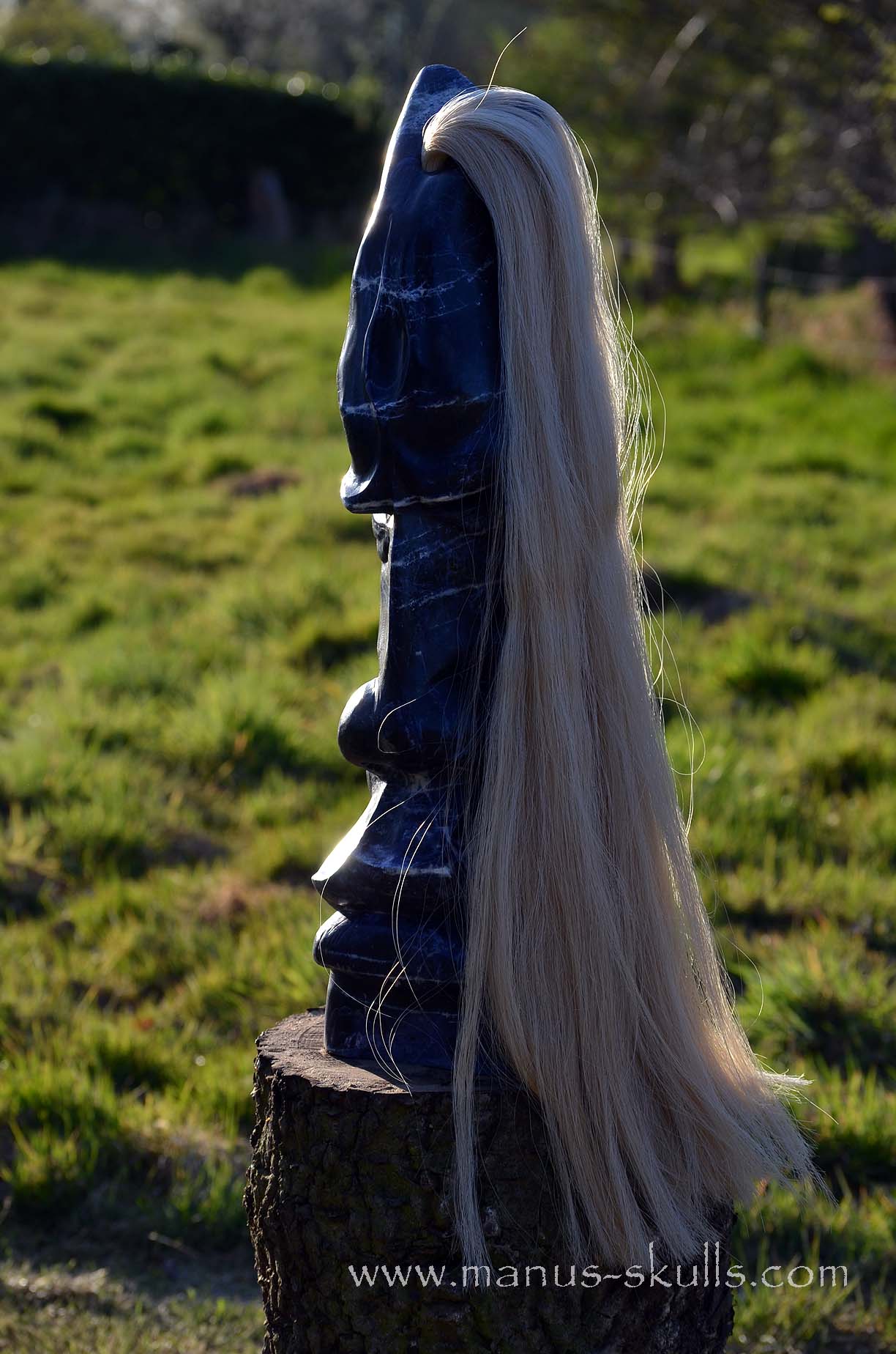Sodalite Tribe Statue #001