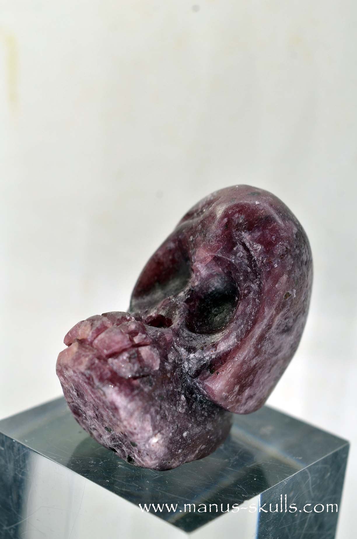 Manus skulls unique Crystal Carvings handmade skulls dragons pendants preseli bluestone tribals spiritual meaning wand Unicorn .. ruby