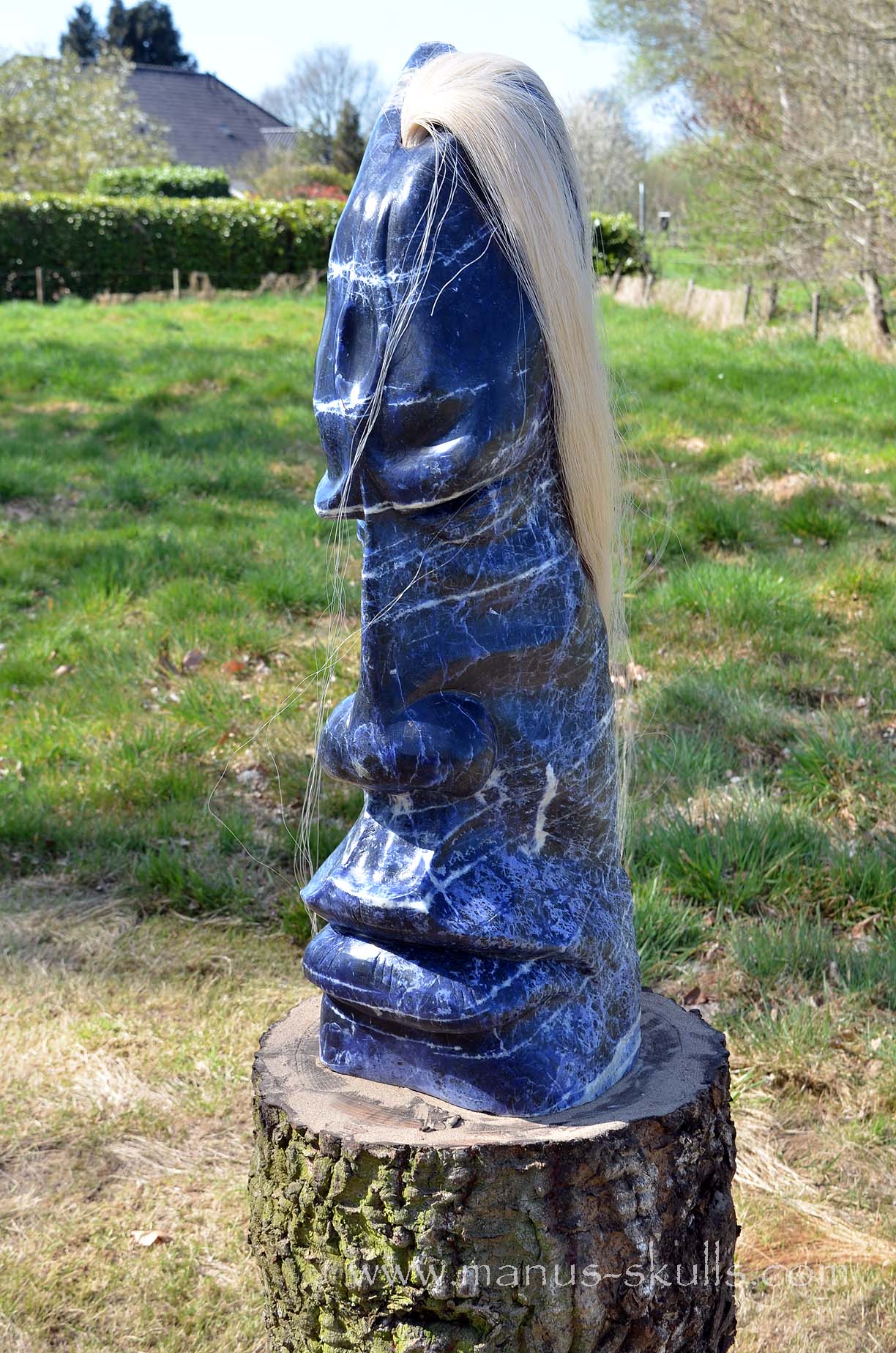 Sodalite Tribe Statue #001