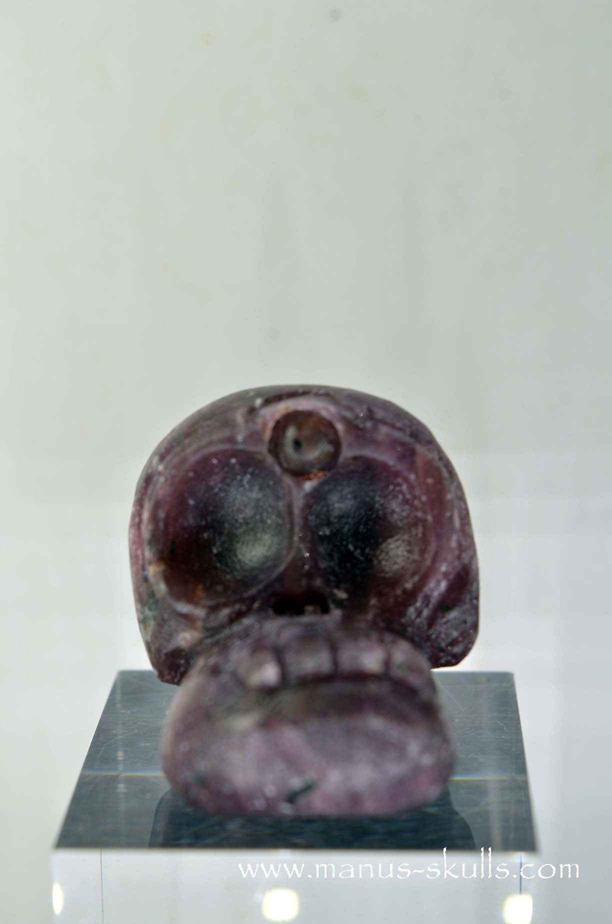 Manus skulls unique Crystal Carvings handmade skulls dragons pendants preseli bluestone tribals spiritual meaning wand Unicorn .. ruby