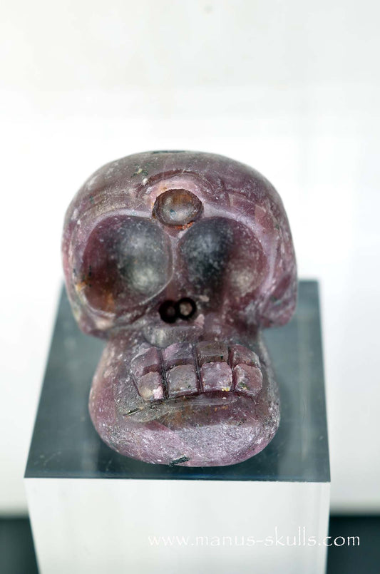 Manus skulls unique Crystal Carvings handmade skulls dragons pendants preseli bluestone tribals spiritual meaning wand Unicorn .. ruby