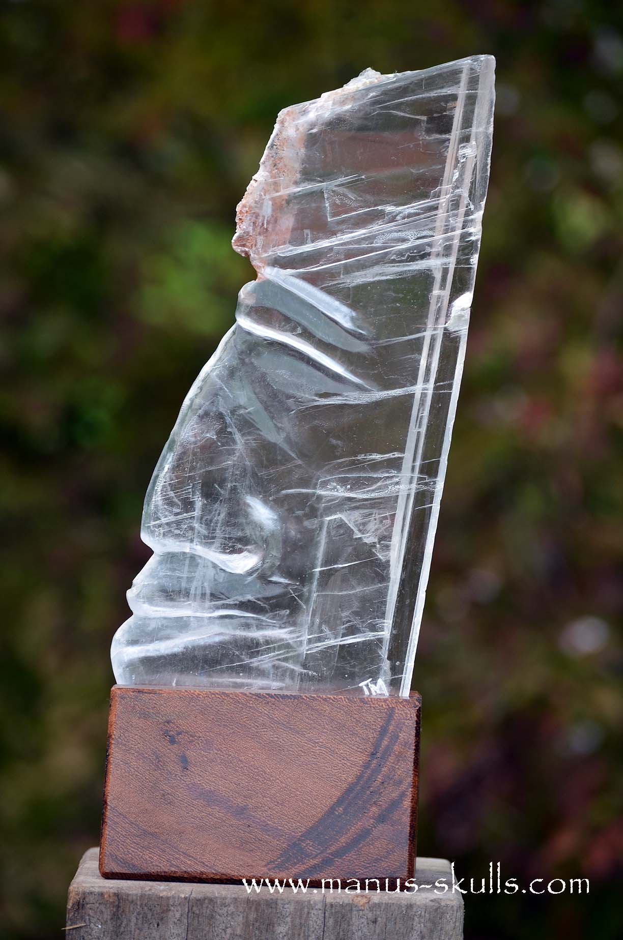 Maria Glass Trible Skull on pedestal