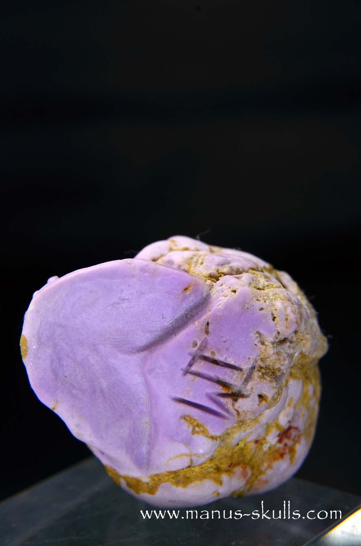 Phosphosiderite Skull