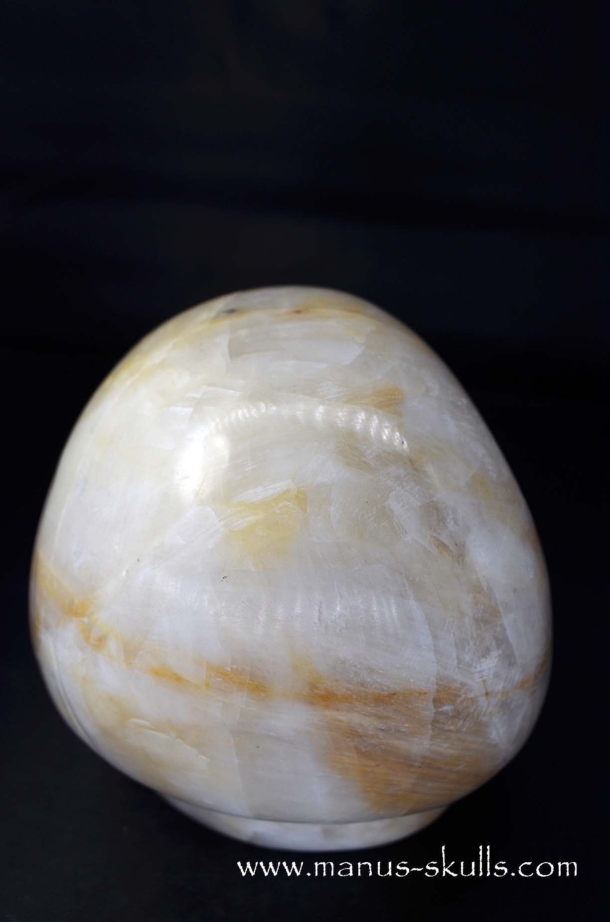 White Calcite Evolian Skull #01
