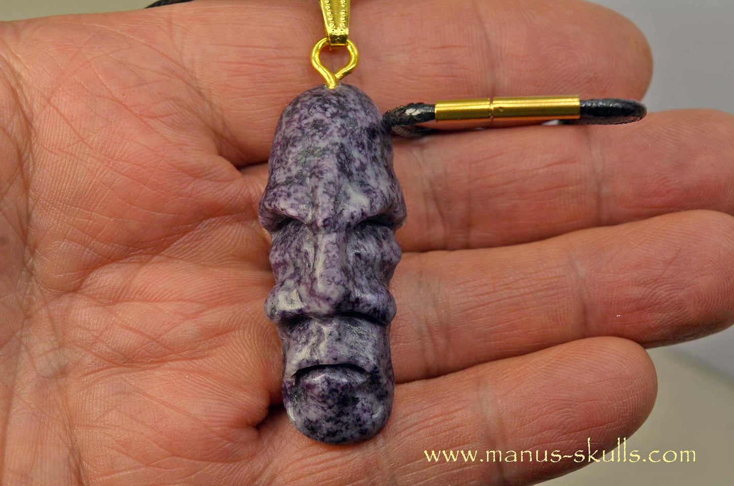 Kammererite pendant .....