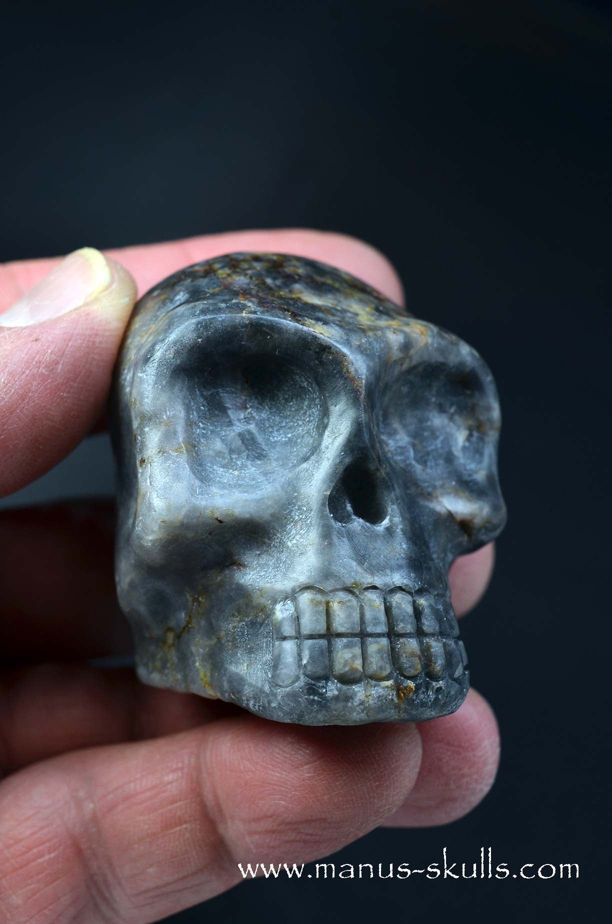 Alt Tekst foto’s:
Manus skulls unique Crystal Carvings handmade skulls dragons pendants preseli bluestone tribals spiritual meaning wand Unicorn ..
eagle eye quartz