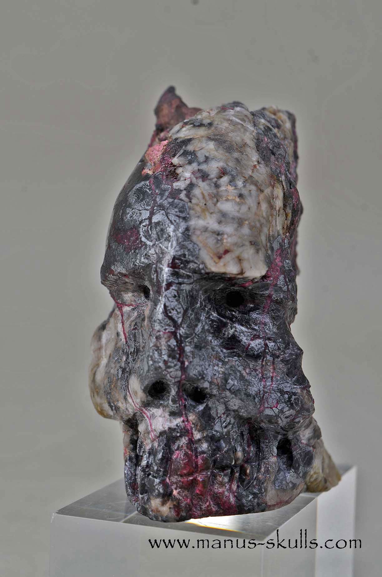 Rare Erythrite Skull
