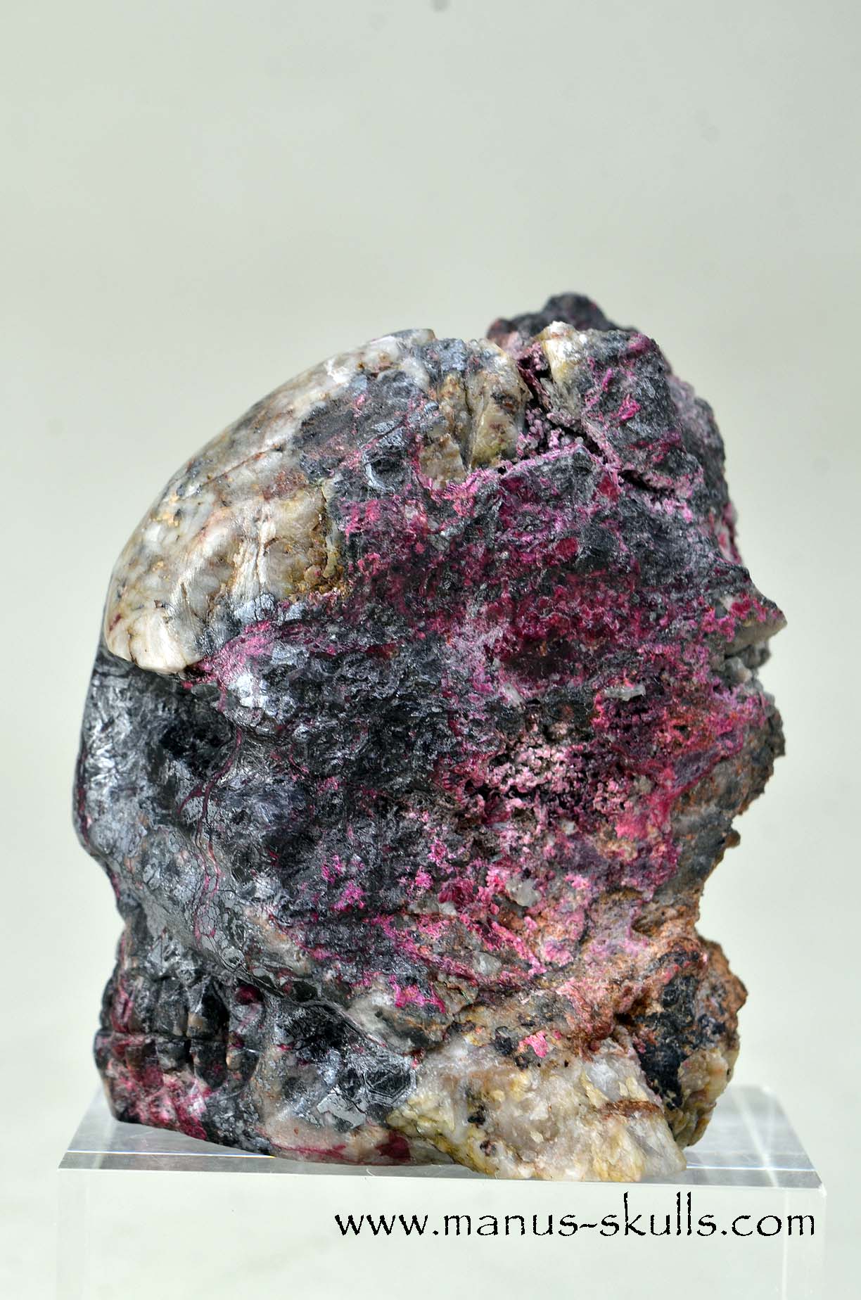 Manus skulls unique Crystal Carvings handmade skulls dragons pendants preseli bluestone tribals spiritual meaning .. Erythrite