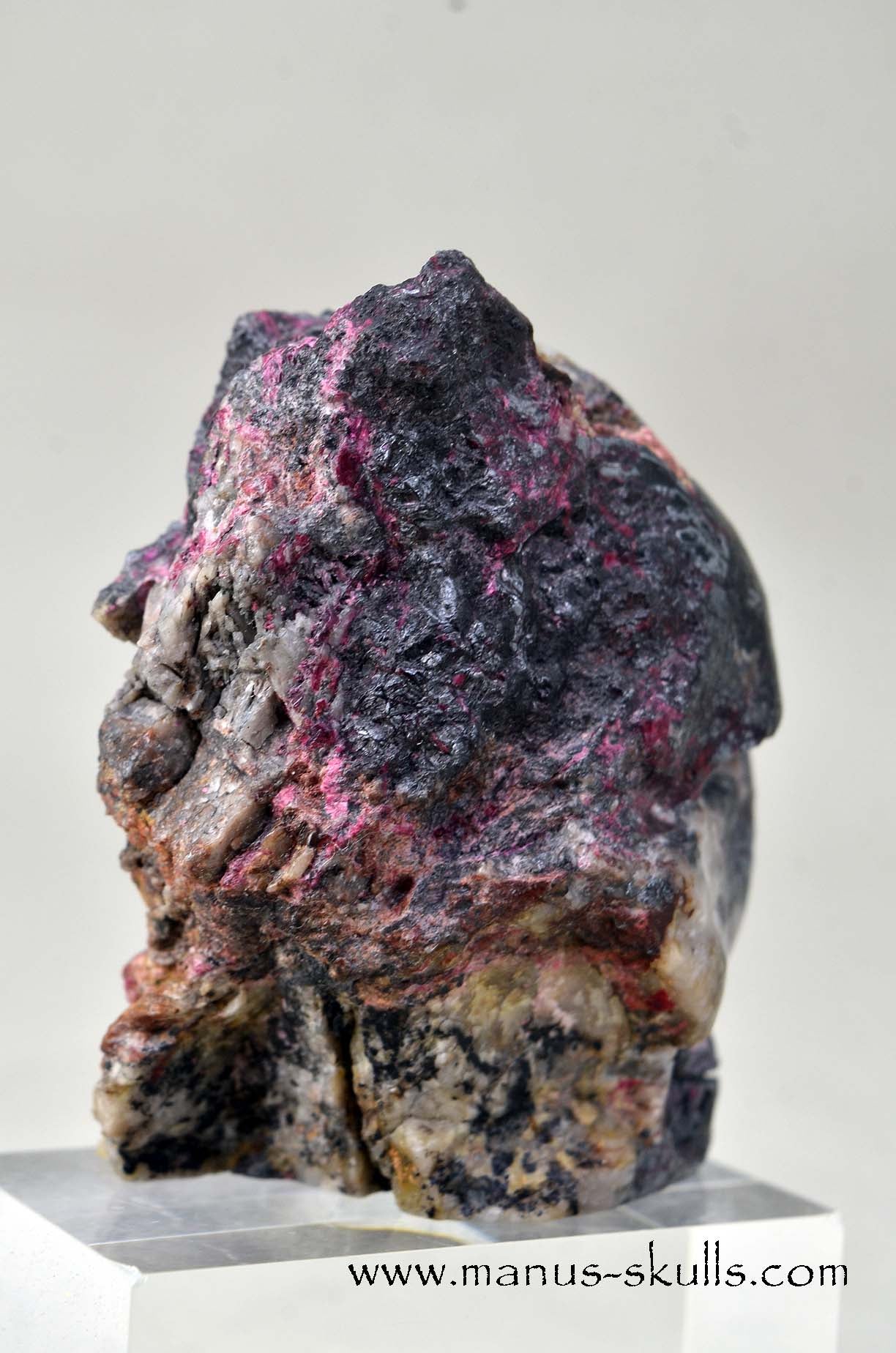 Rare Erythrite Skull