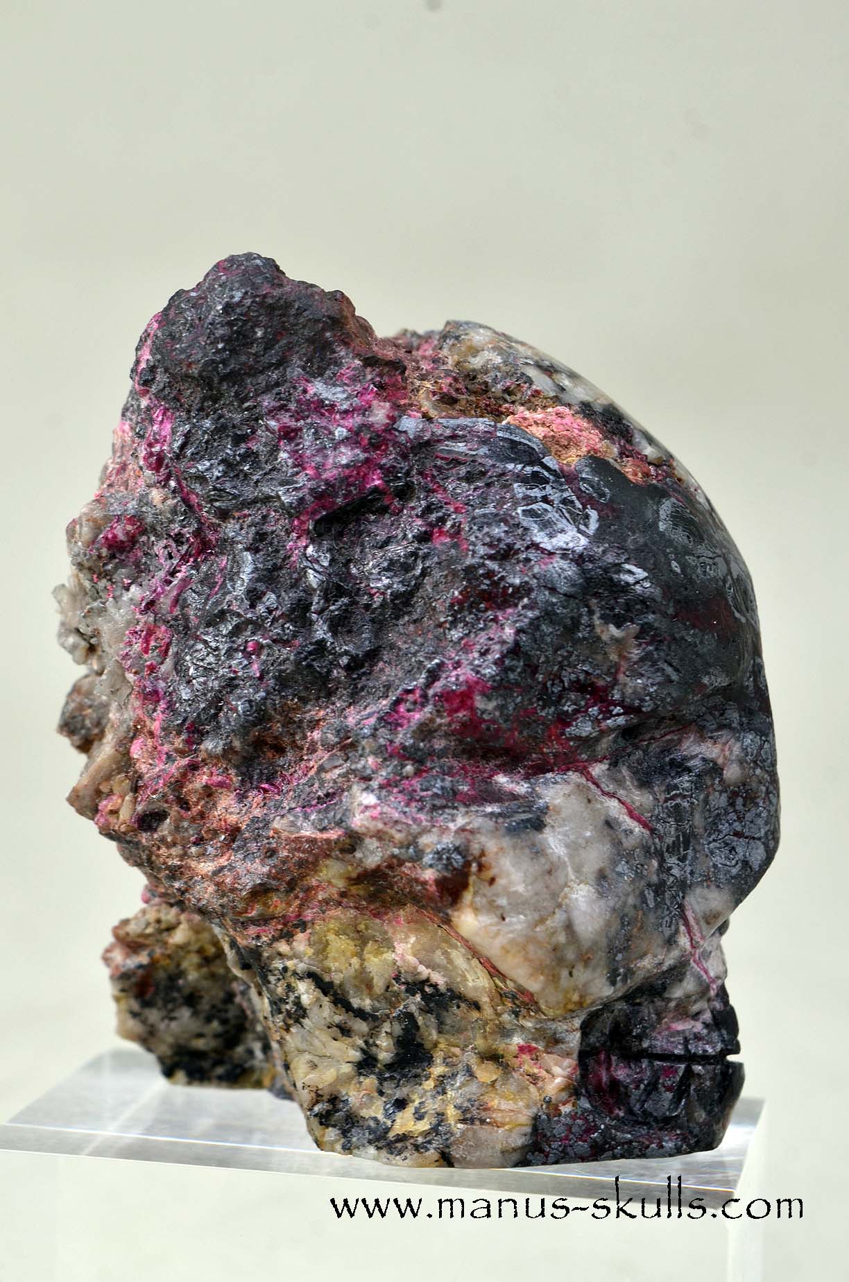 Rare Erythrite Skull