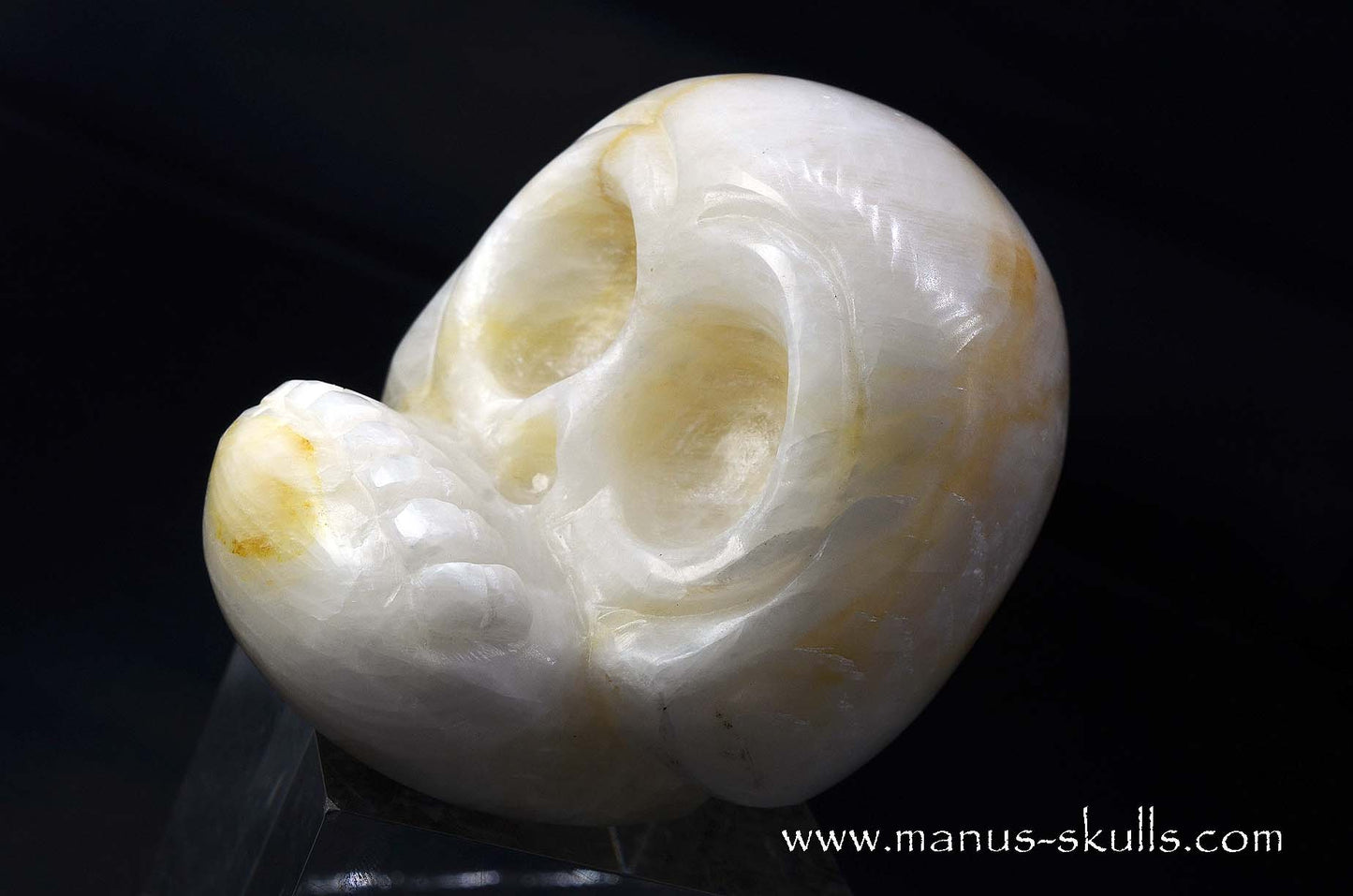 White Calcite Evolian Skull #08