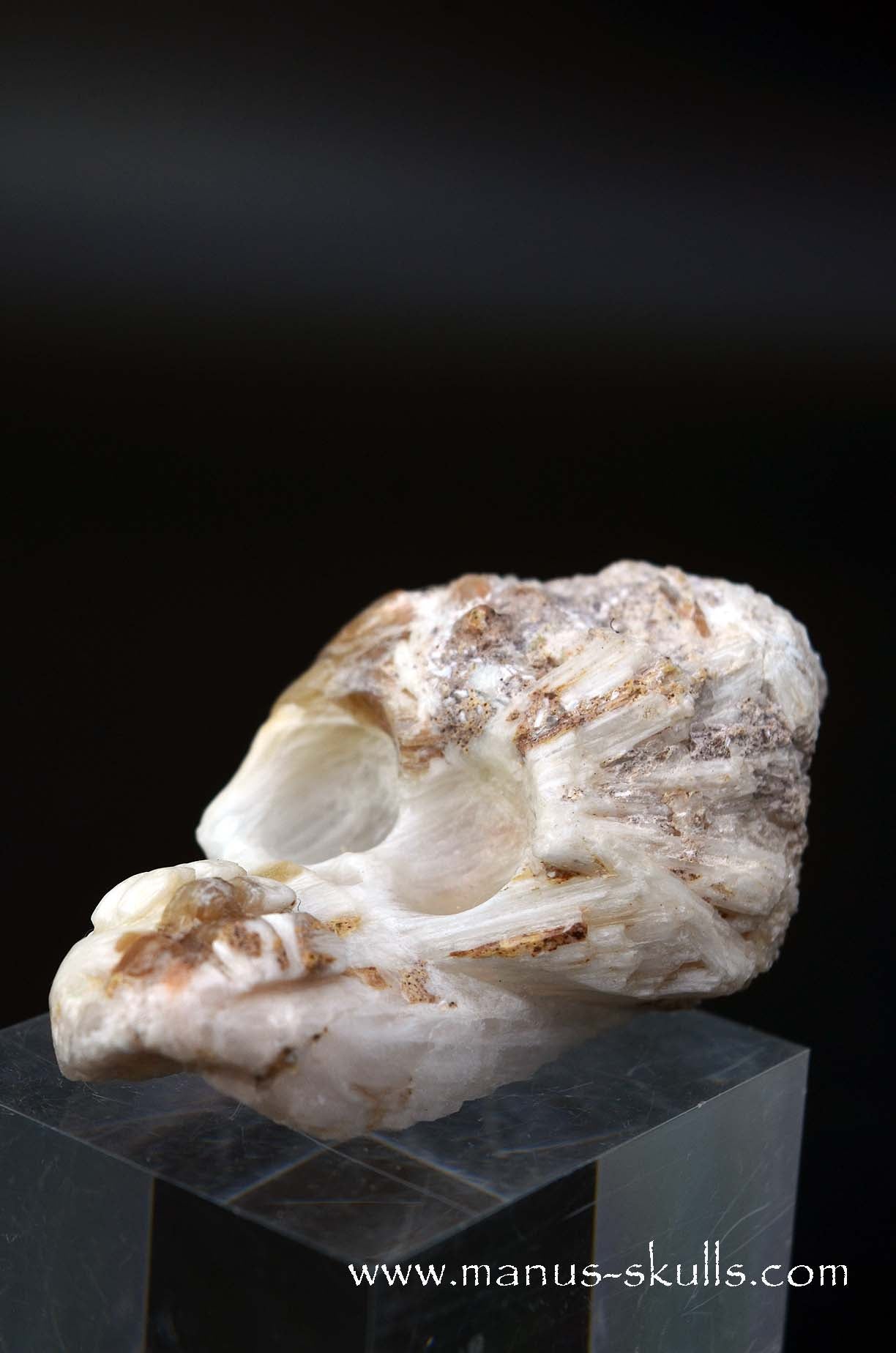 Manus skulls unique Crystal Carvings handmade skulls dragons pendants preseli bluestone tribals spiritual meaning wand Unicorn .. scolecite evolian 2025