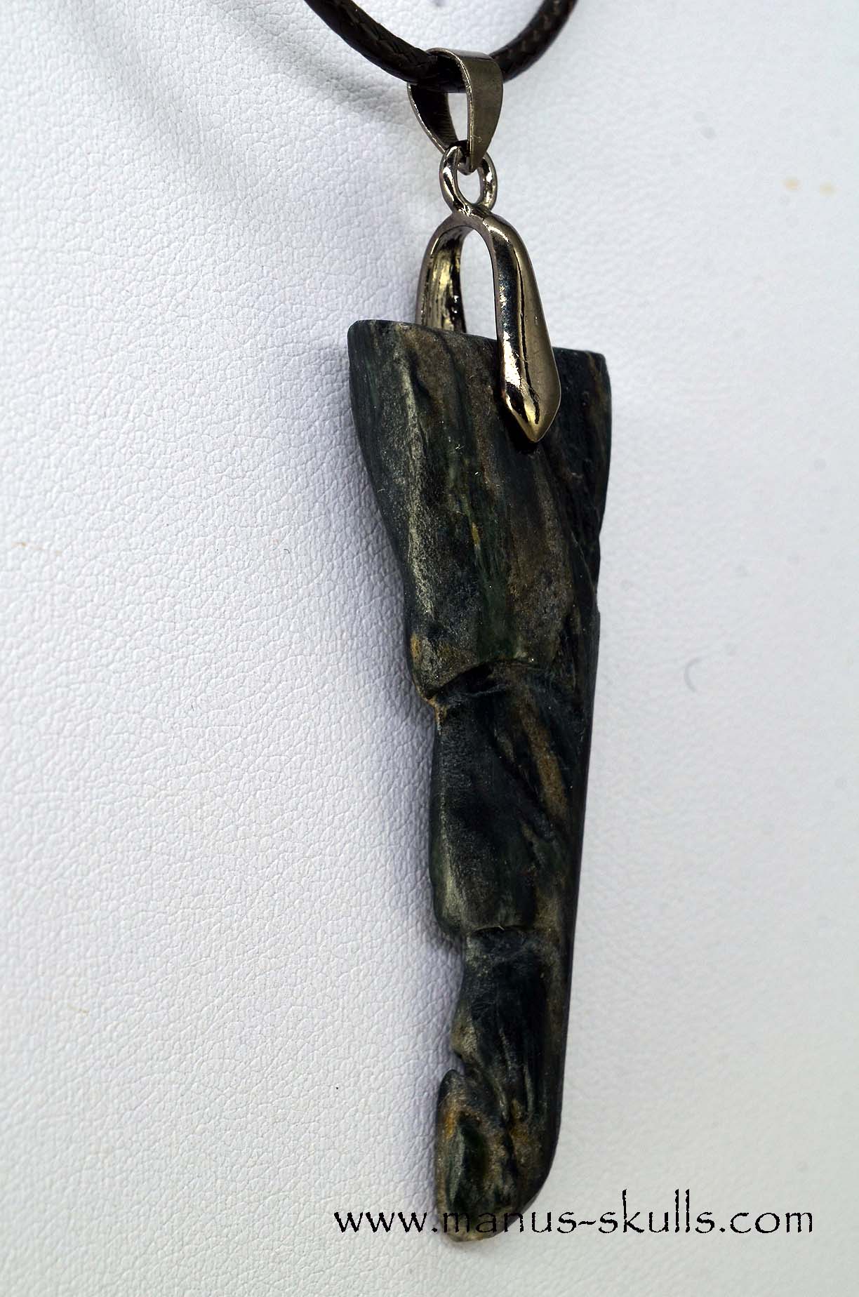 Isua Pendant