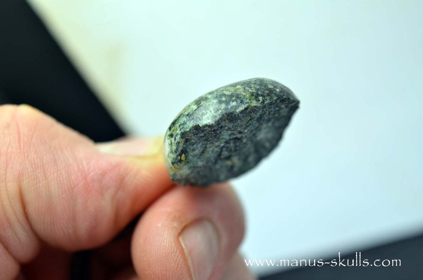 PRESELI BLUESTONE Pendant with Gold colored etched AWEN Symbol .....