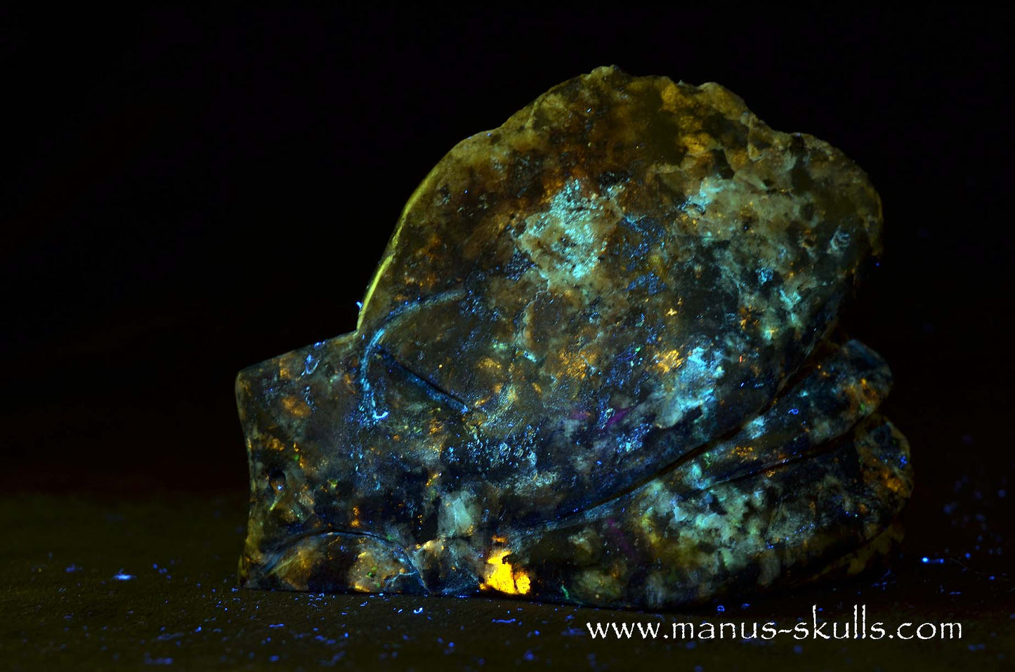 Rare Greenland Sodalite ~ Hackmanite Dragon