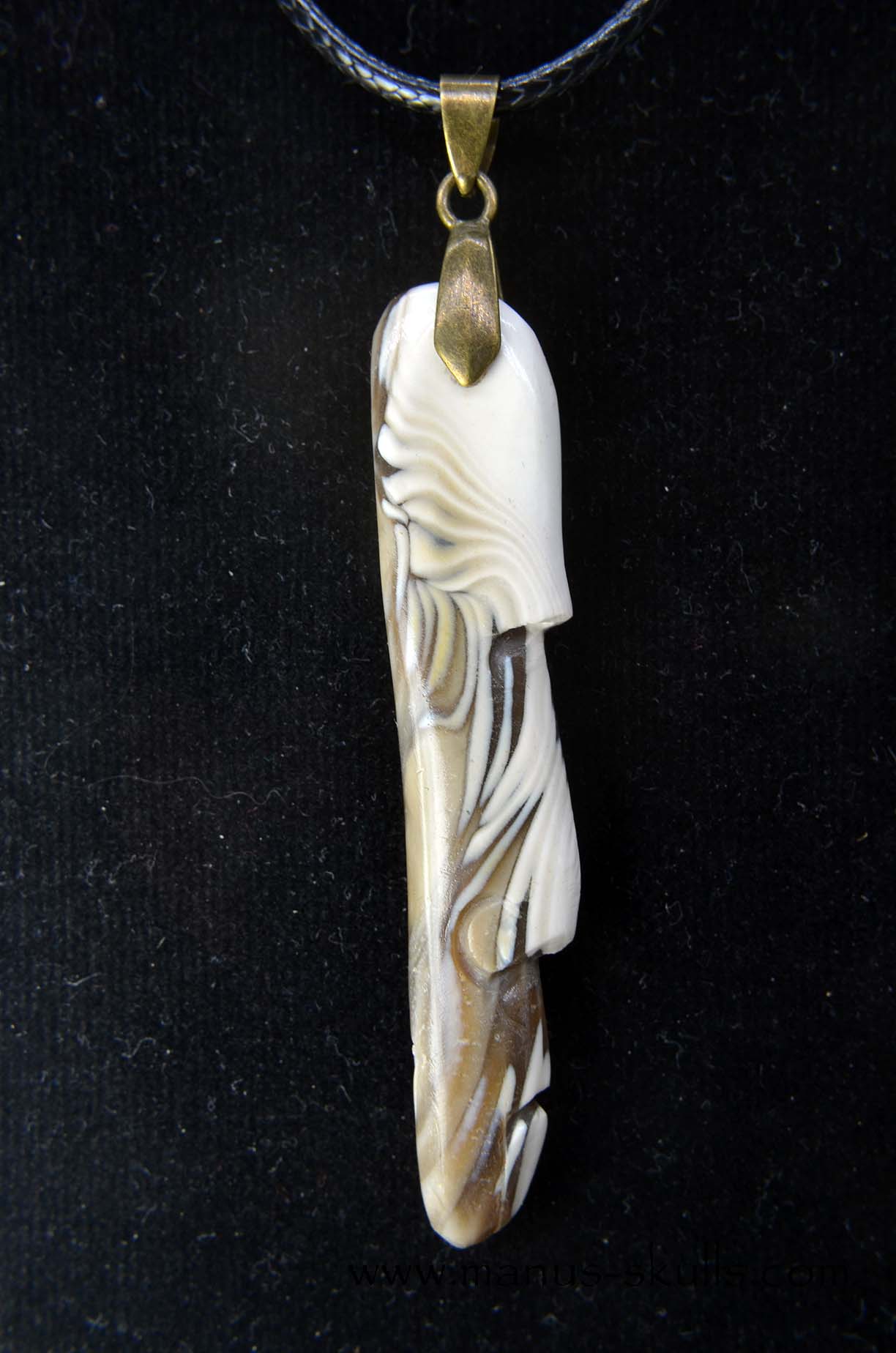 Manus skulls unique Crystal Carvings handmade skulls dragons pendants preseli bluestone tribals spiritual meaning .. Polish Flint