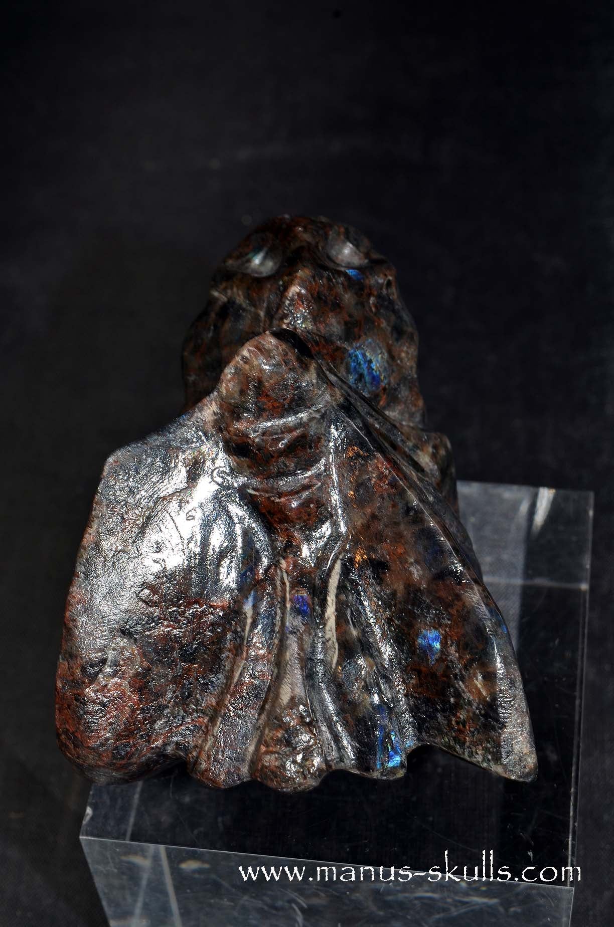 Alt Tekst foto’s: 
Manus skulls unique Crystal Carvings handmade skulls dragons pendants preseli bluestone tribals spiritual meaning wand Unicorn .. 
spectrolite