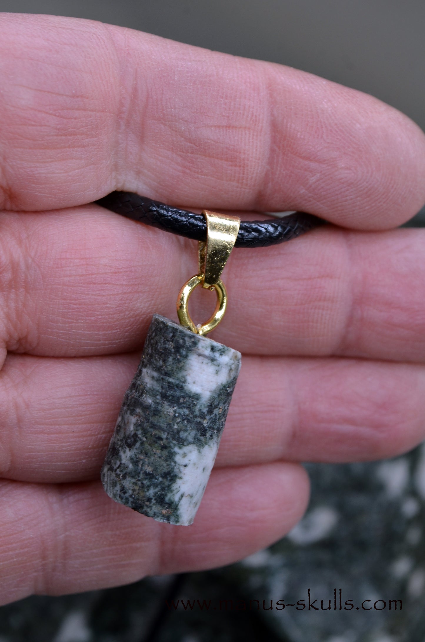 XL Preseli Bluestone Spiral Skull with FREE brainstem pendant!