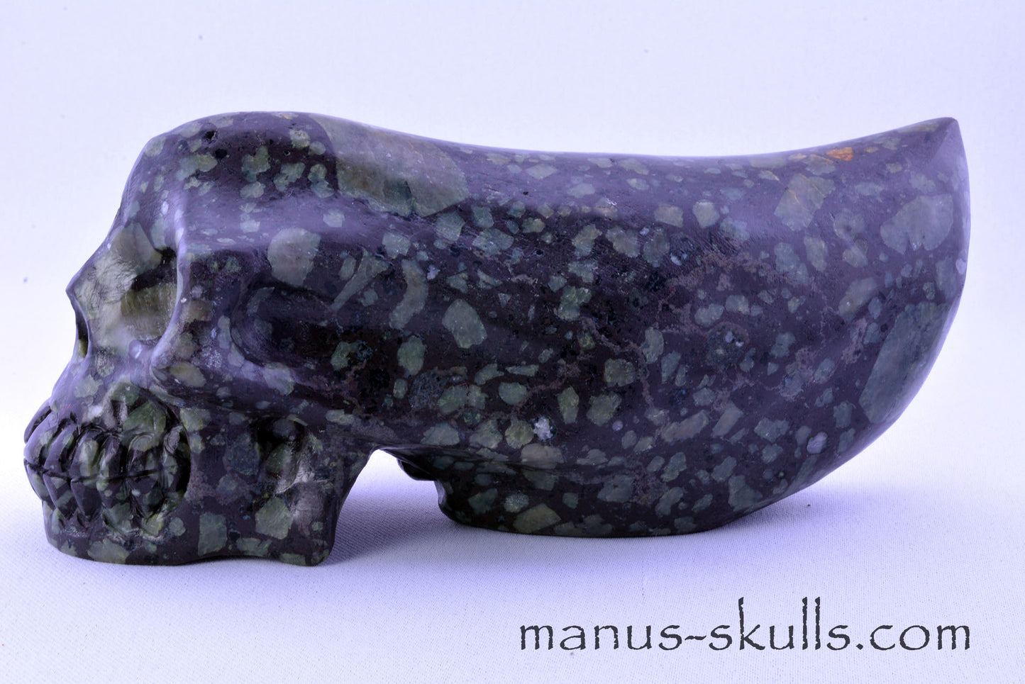 LAKELANDITE Traveller Skull