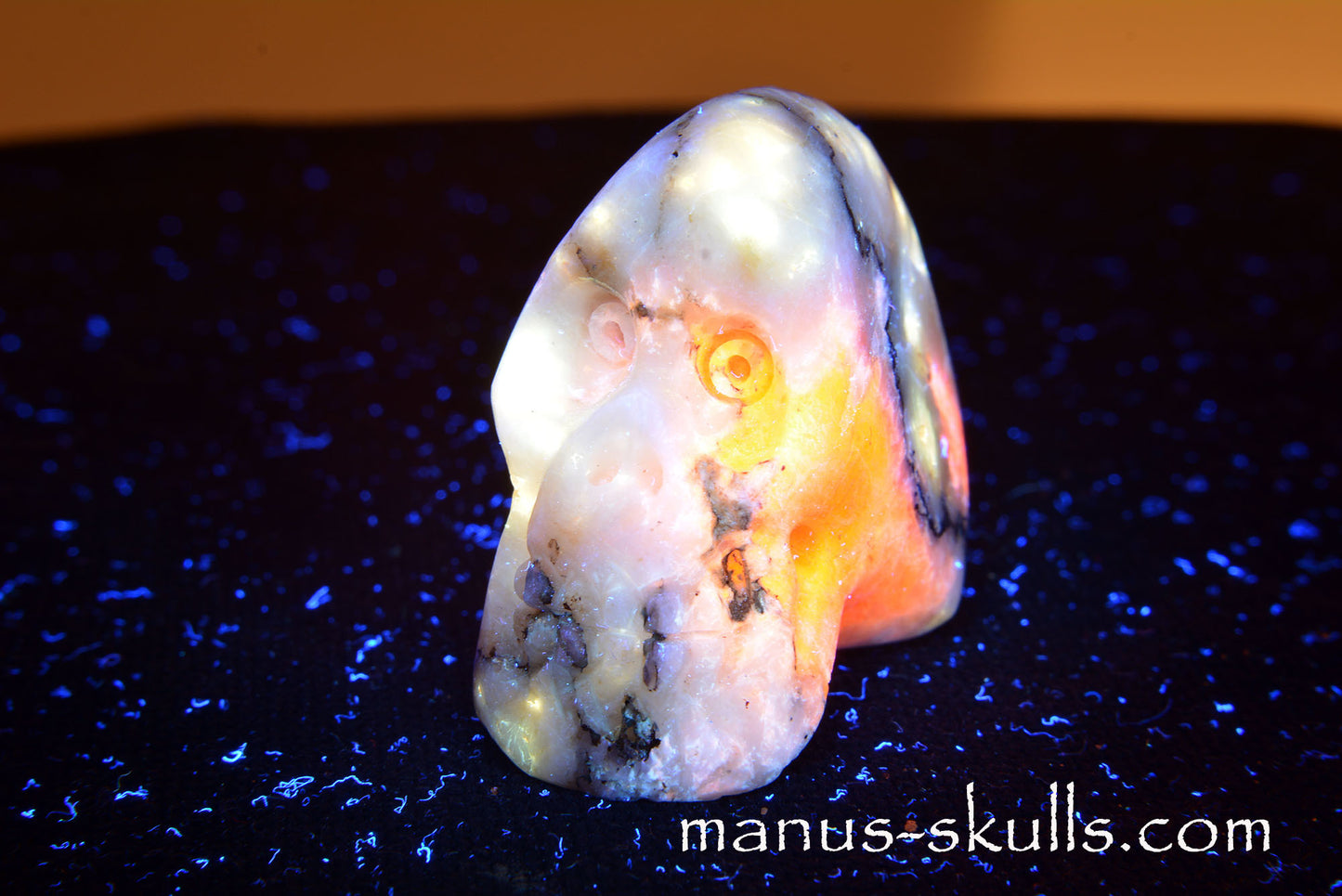 Tugtupite Skull