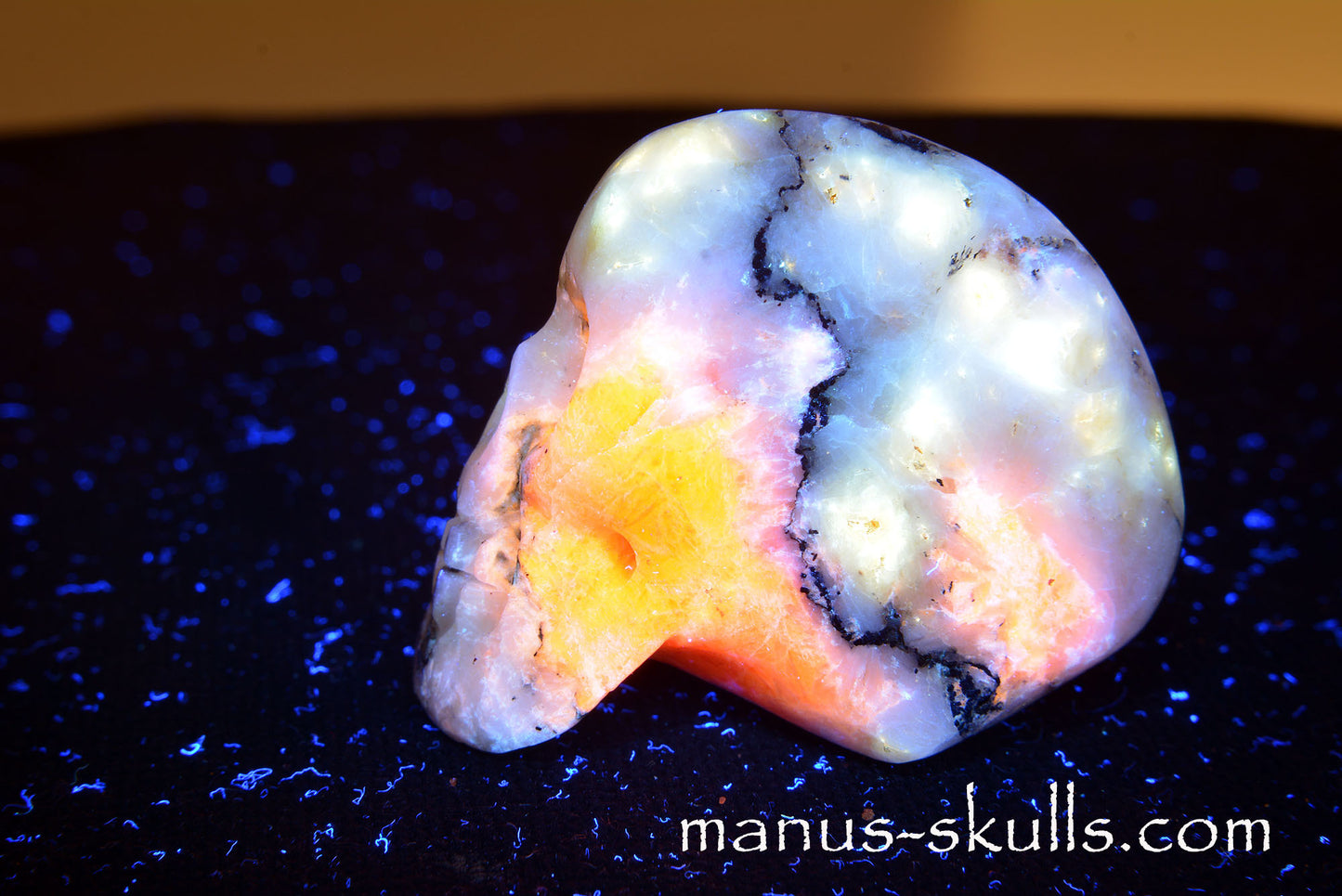 Tugtupite Skull