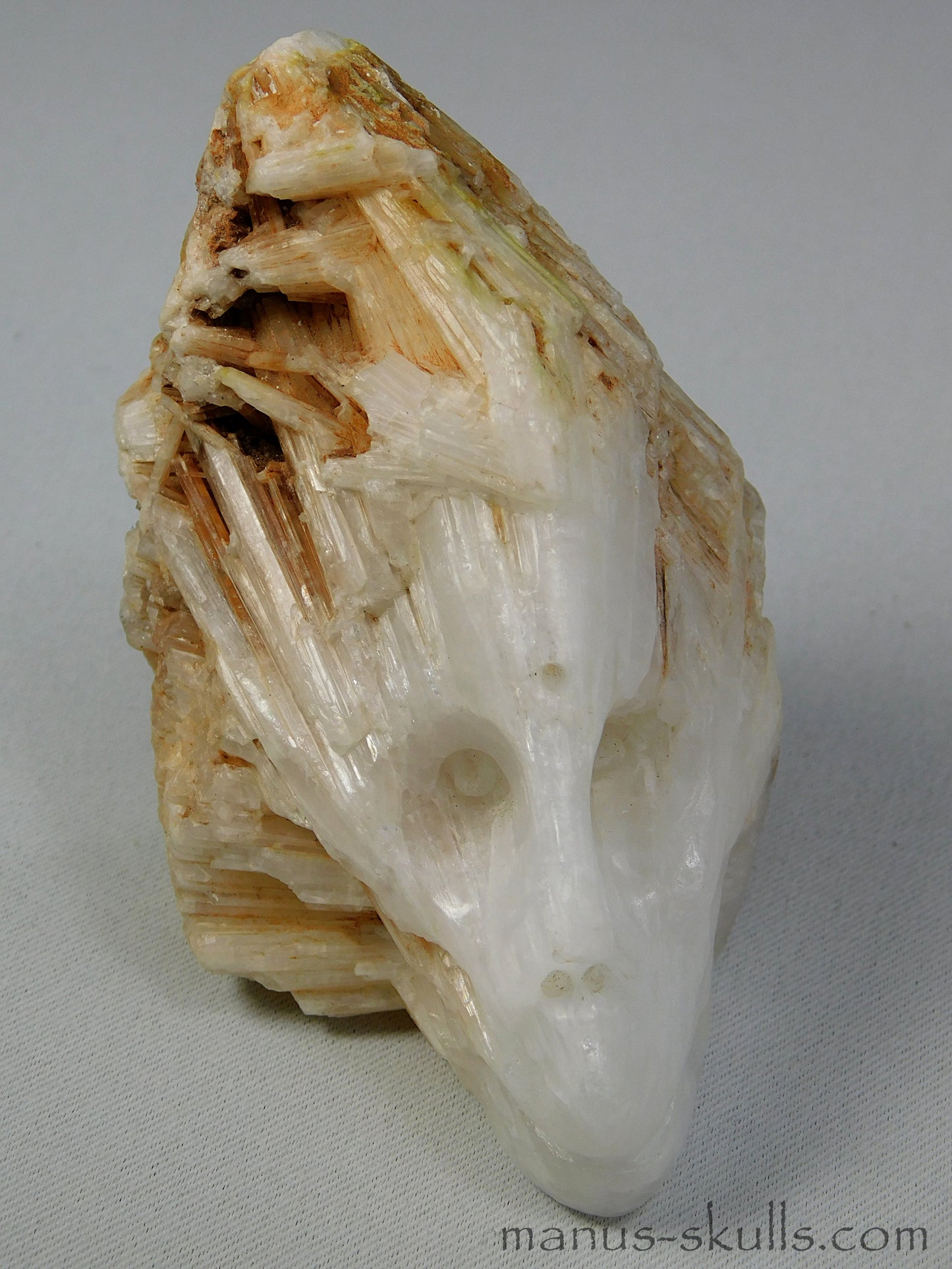 Scolecite Skull