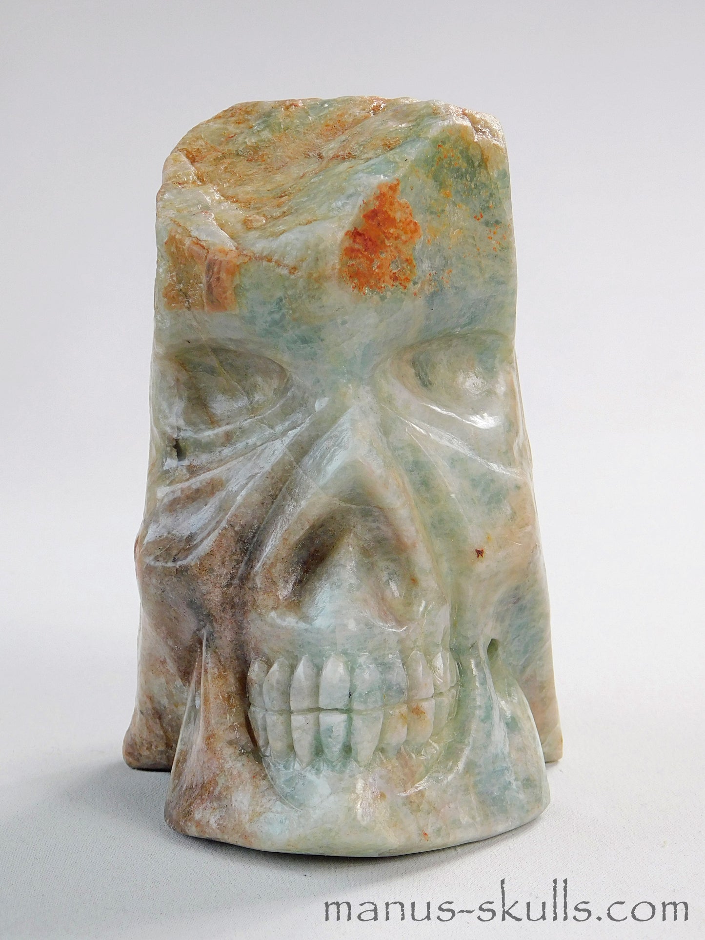 Large Beryl / Aquamarine Skull