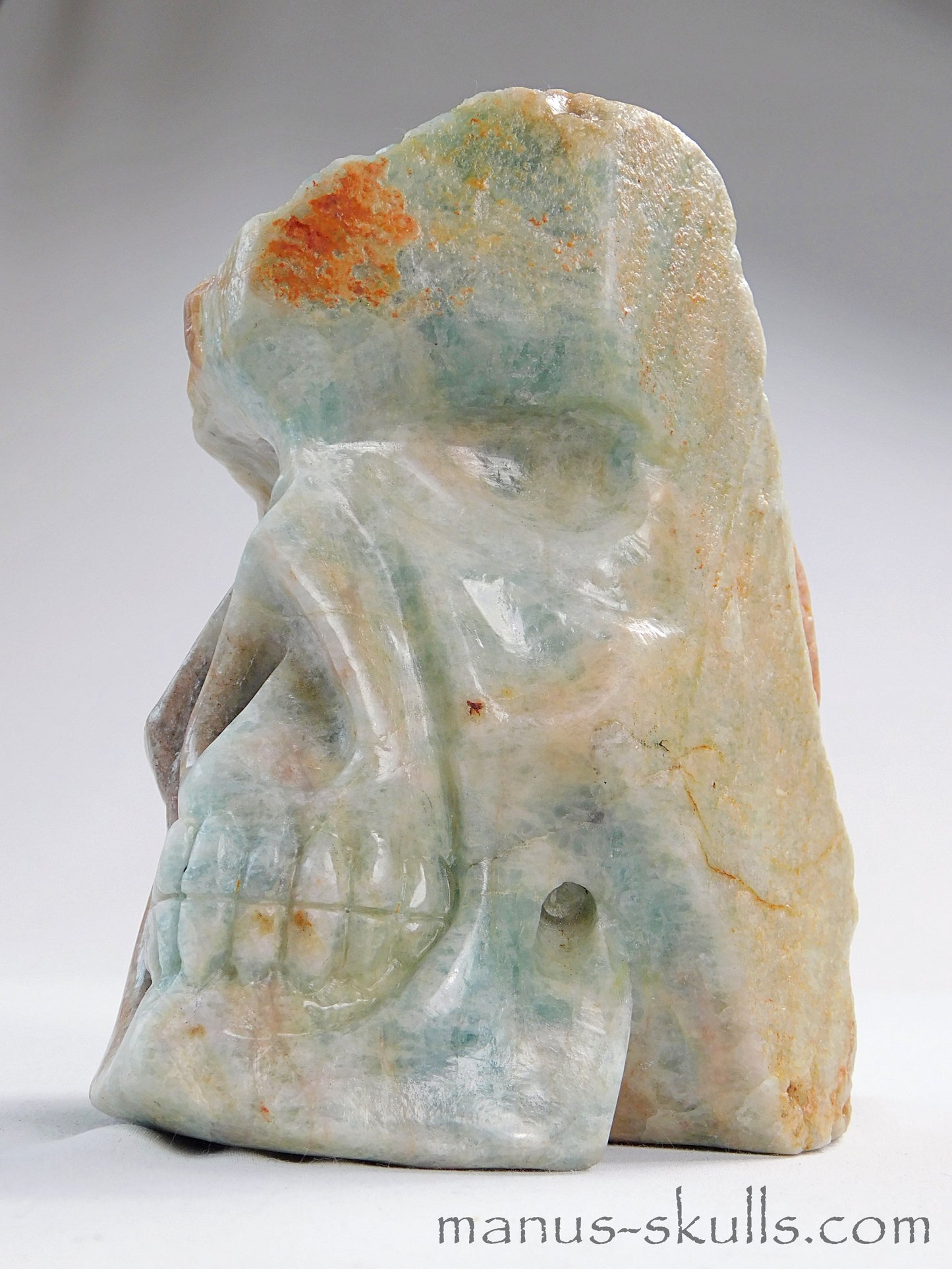 Large Beryl / Aquamarine Skull