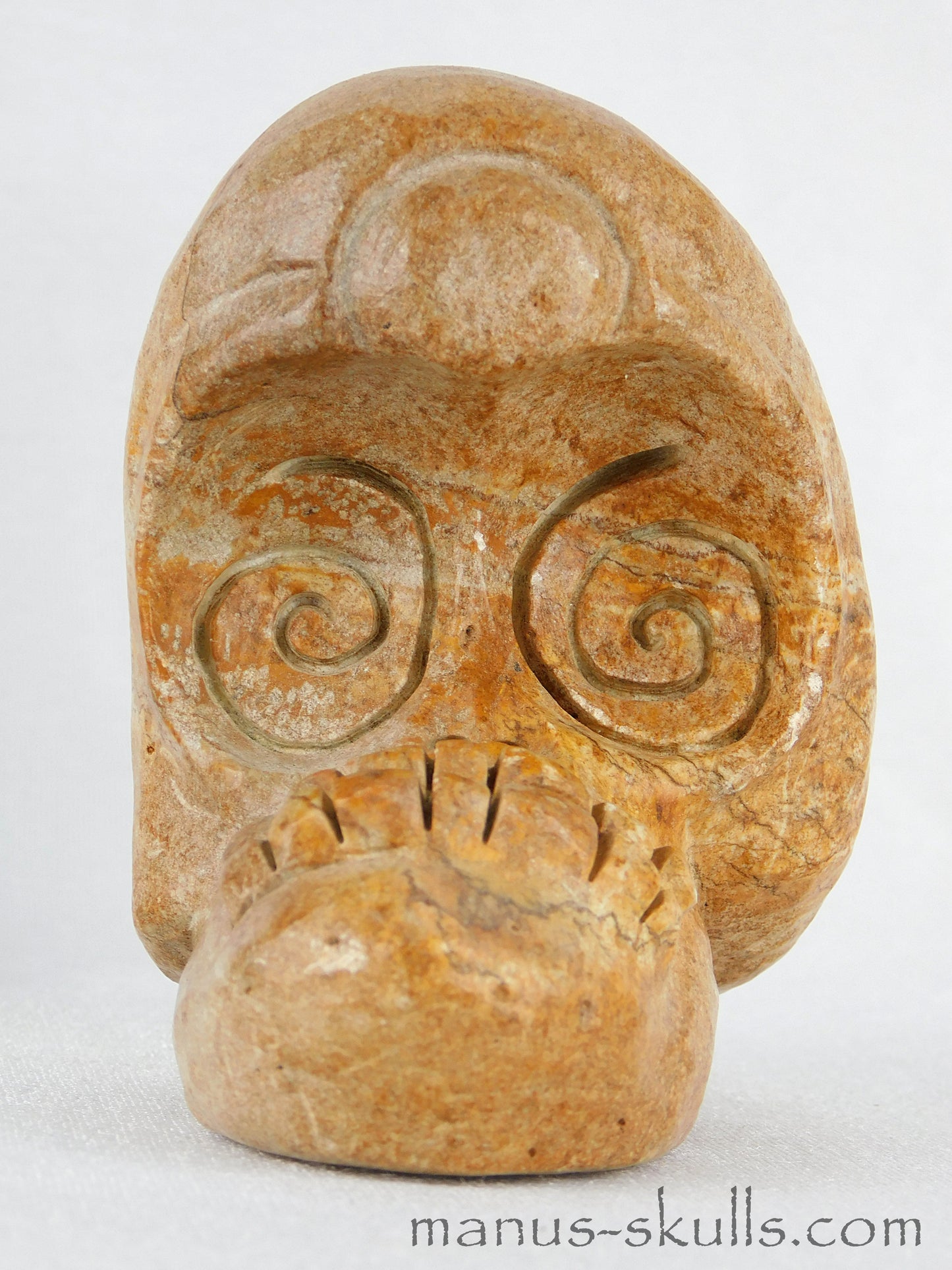 Evolian Manus Skull 2022