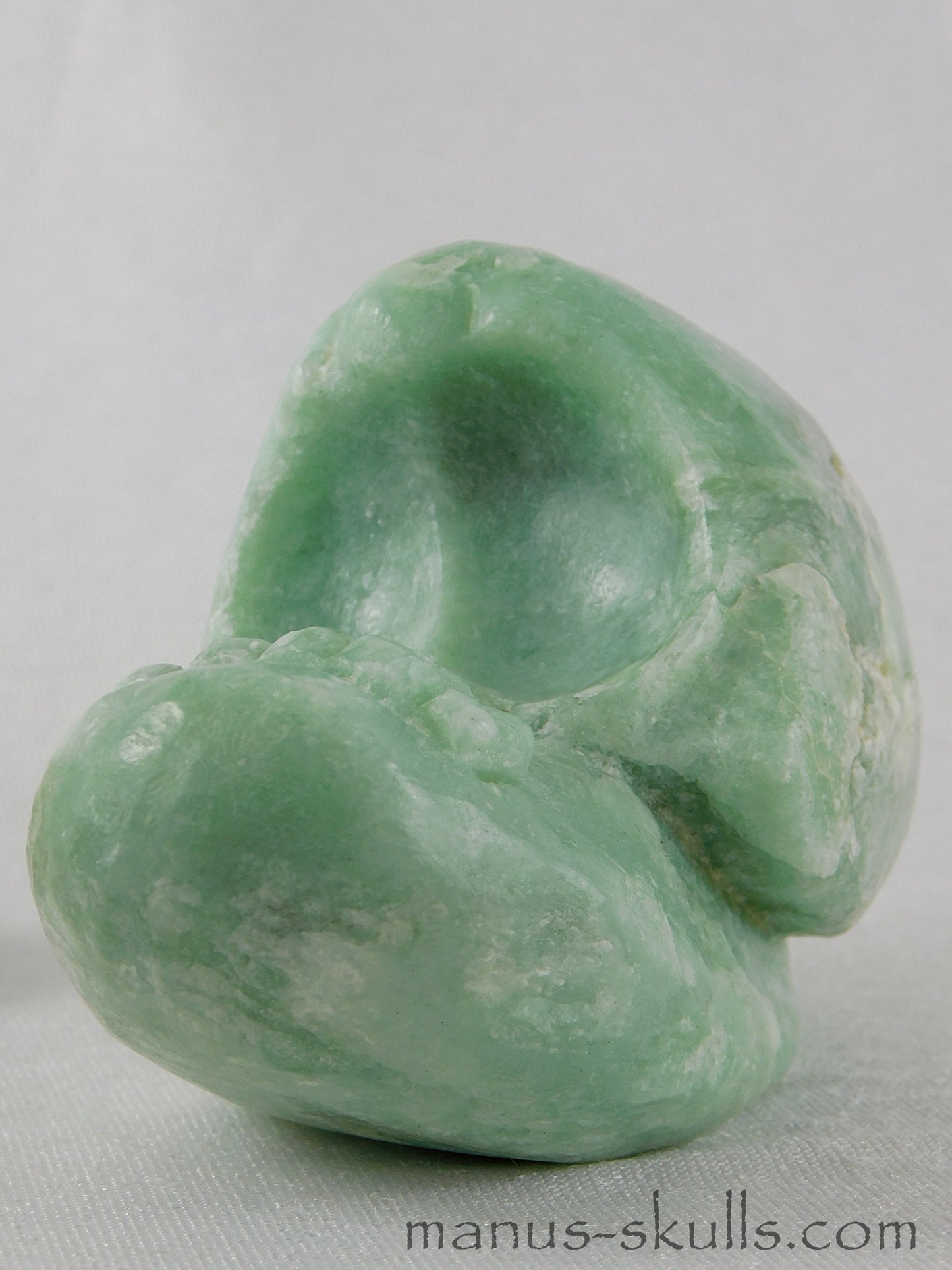 Evolian Manus Skull 2022