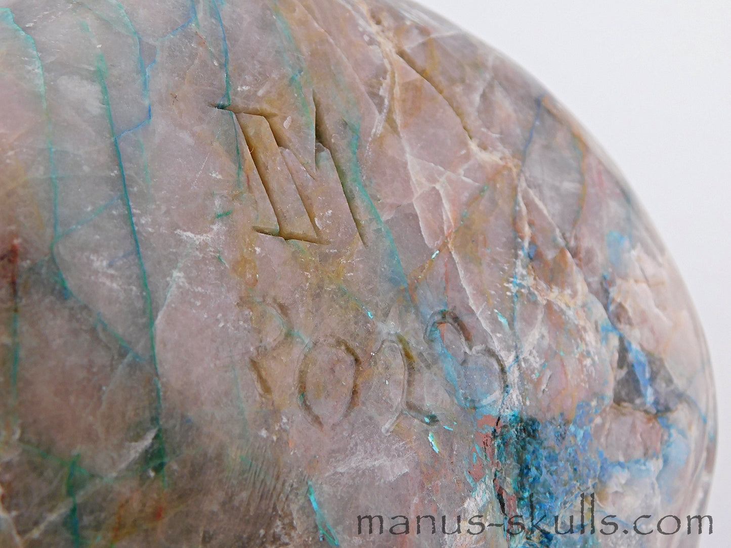 Huge Quantum Quattro Skull